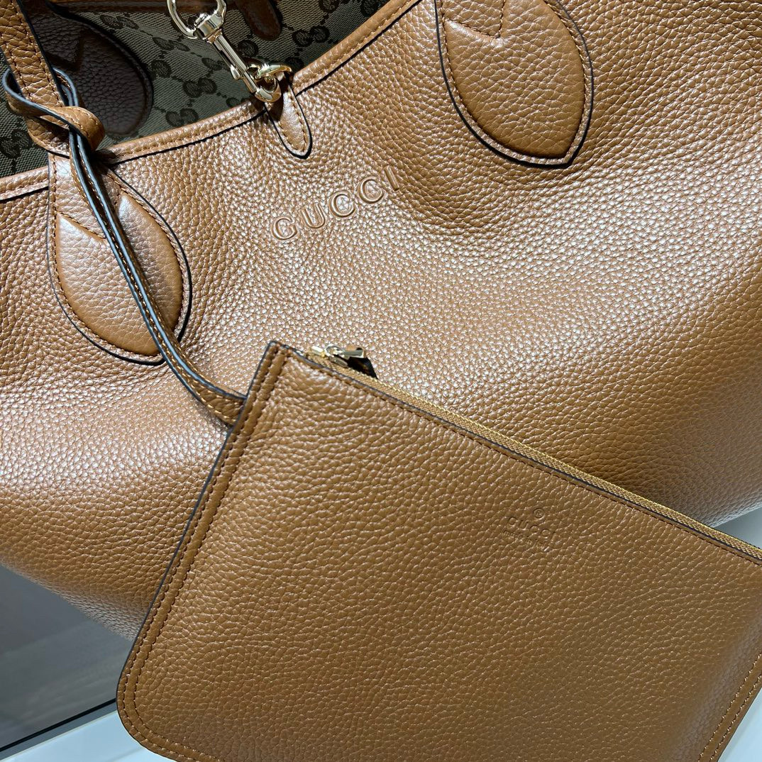 Сумка-шоппер женская в стиле Gucci Totissima из натуральной кожи и фирменного текстиля GG карамельного цвета