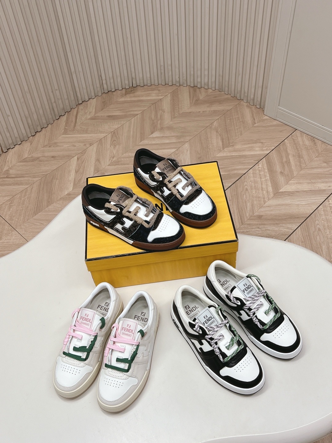 Кроссовки Fendi Match чёрно-бело-коричневого цвета