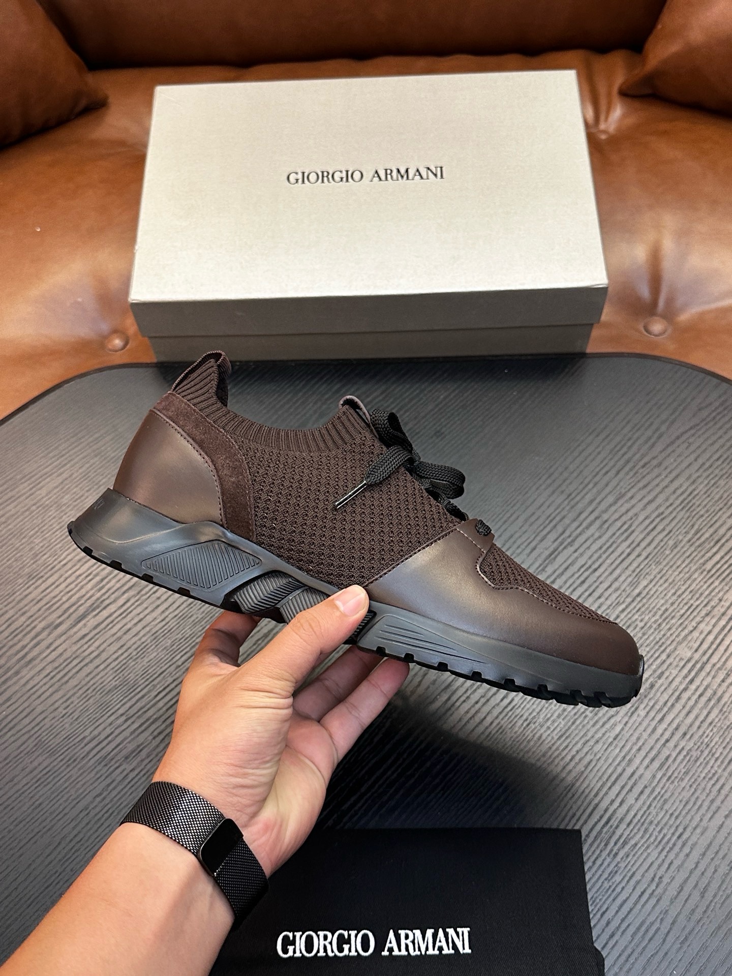 Кроссовки мужские Giorgio Armani Gyo тёмно-коричневого цвета