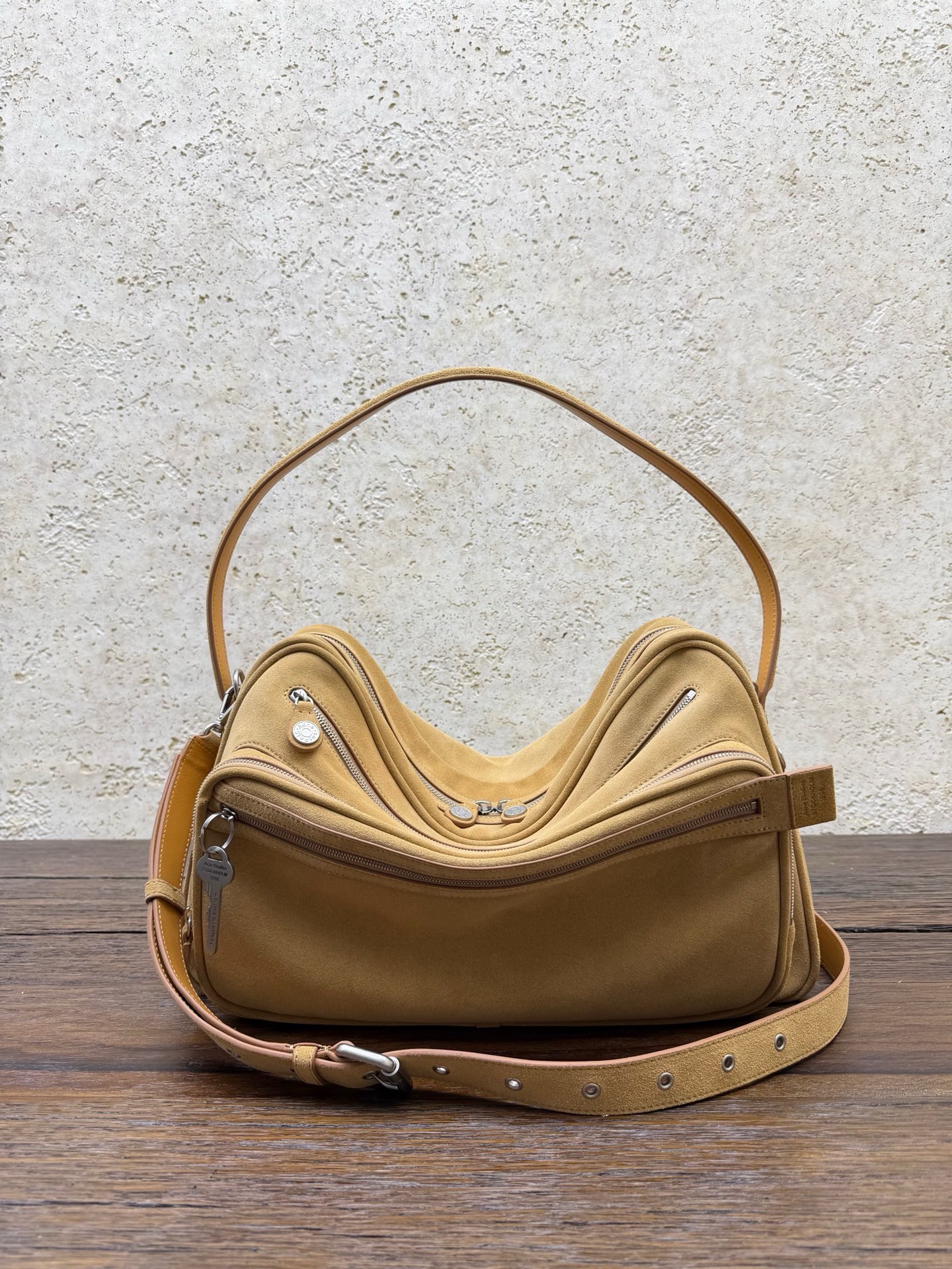Сумка женская Acne Studios Camera Bag горчичного цвета