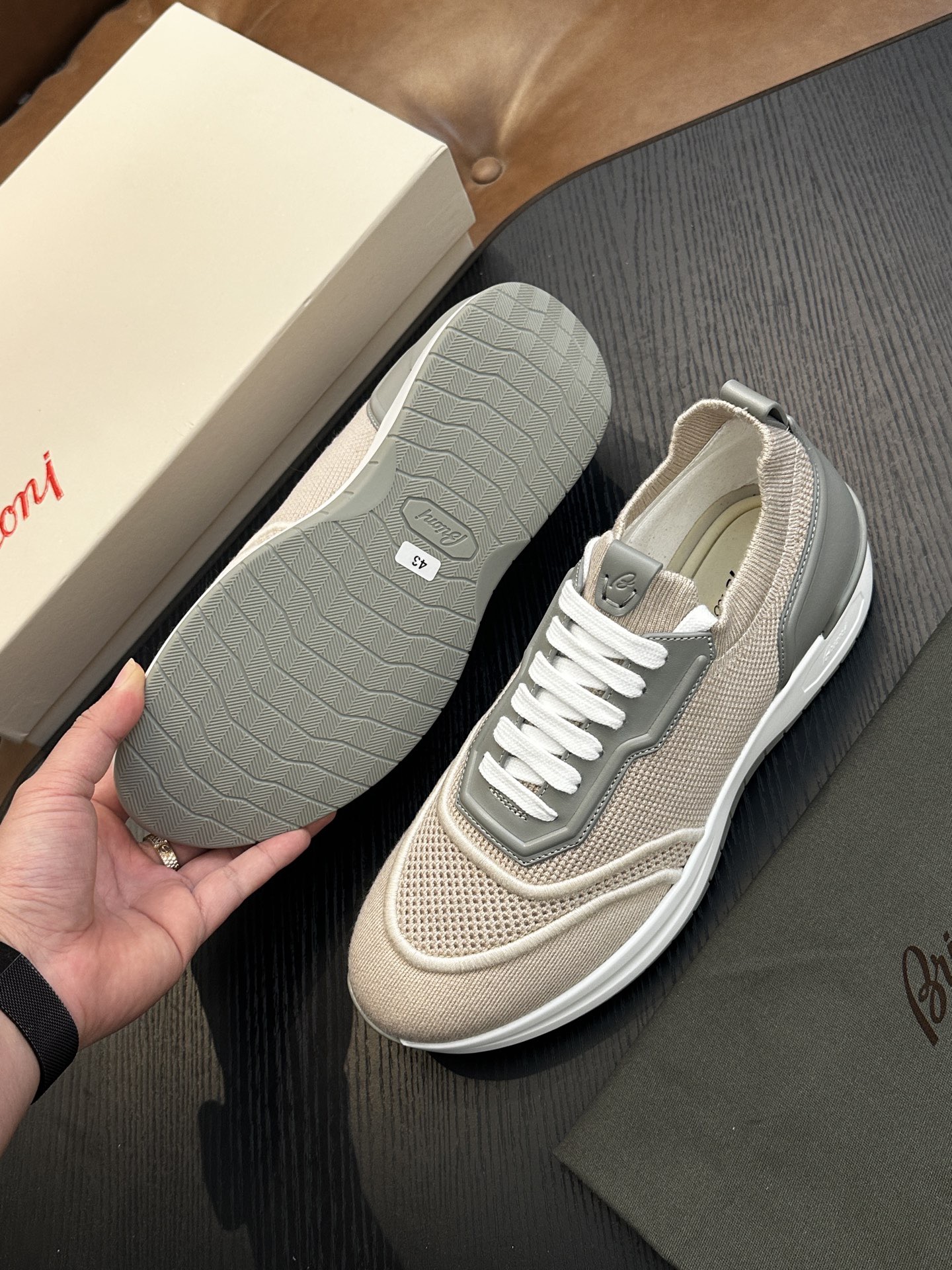 Кроссовки мужские в стиле Brioni бежево-серого цвета