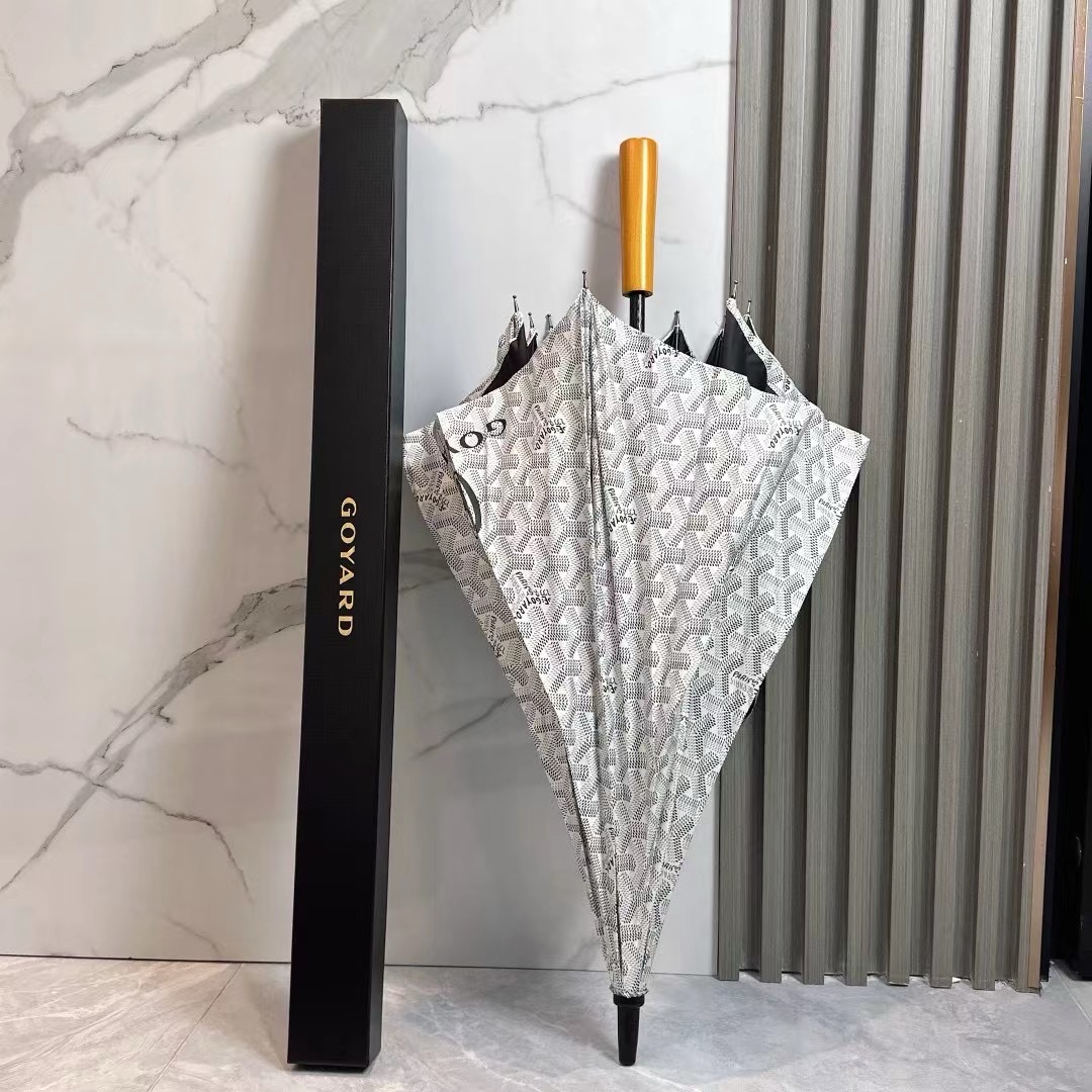 Зонт Goyard с деревянной ручкой