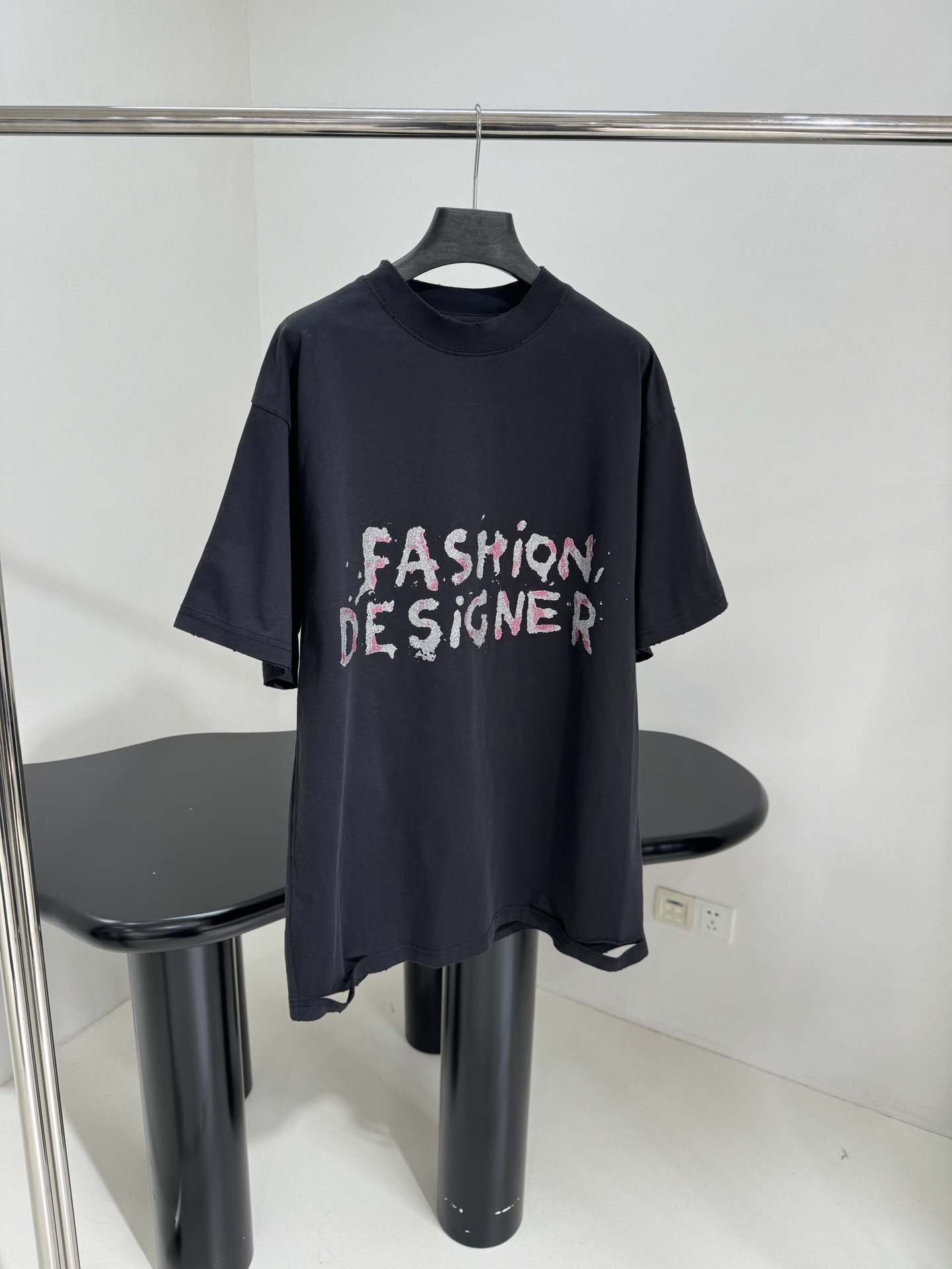 Футболка унисекс в стиле Balenciaga Fashion чёрного цвета с принтом
