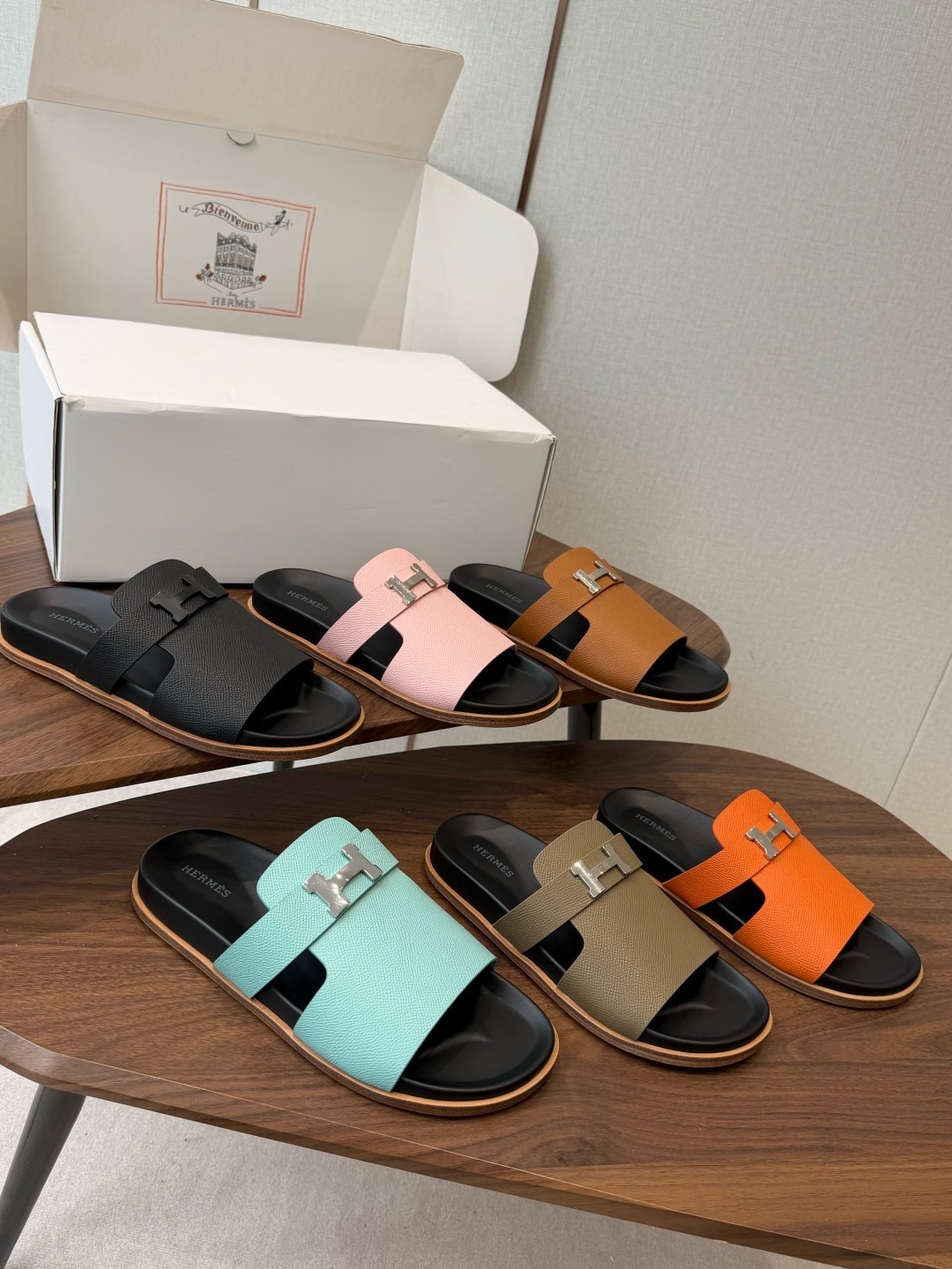 Сандалии Hermès Chypre бирюзового цвета