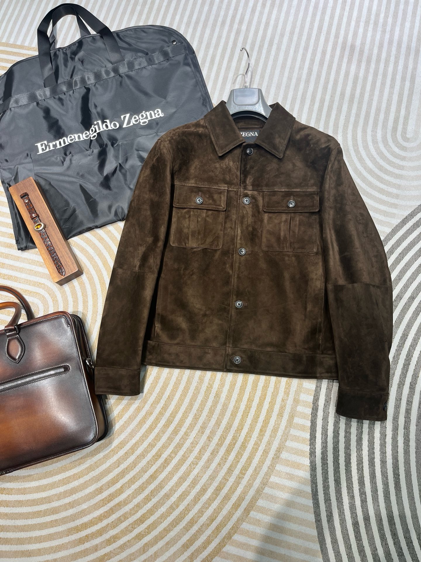 Куртка мужская Zegna коричневого цвета с отложным воротником