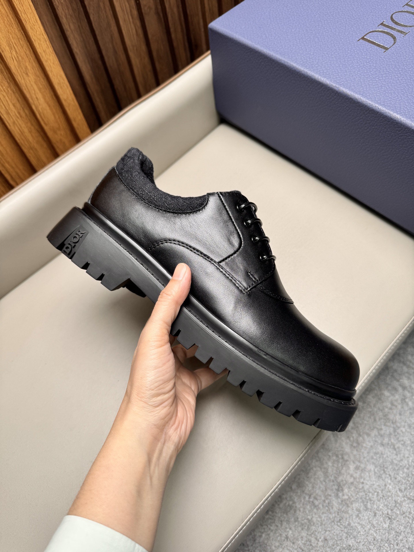 Туфли мужские в стиле Dior Explorer черного цвета