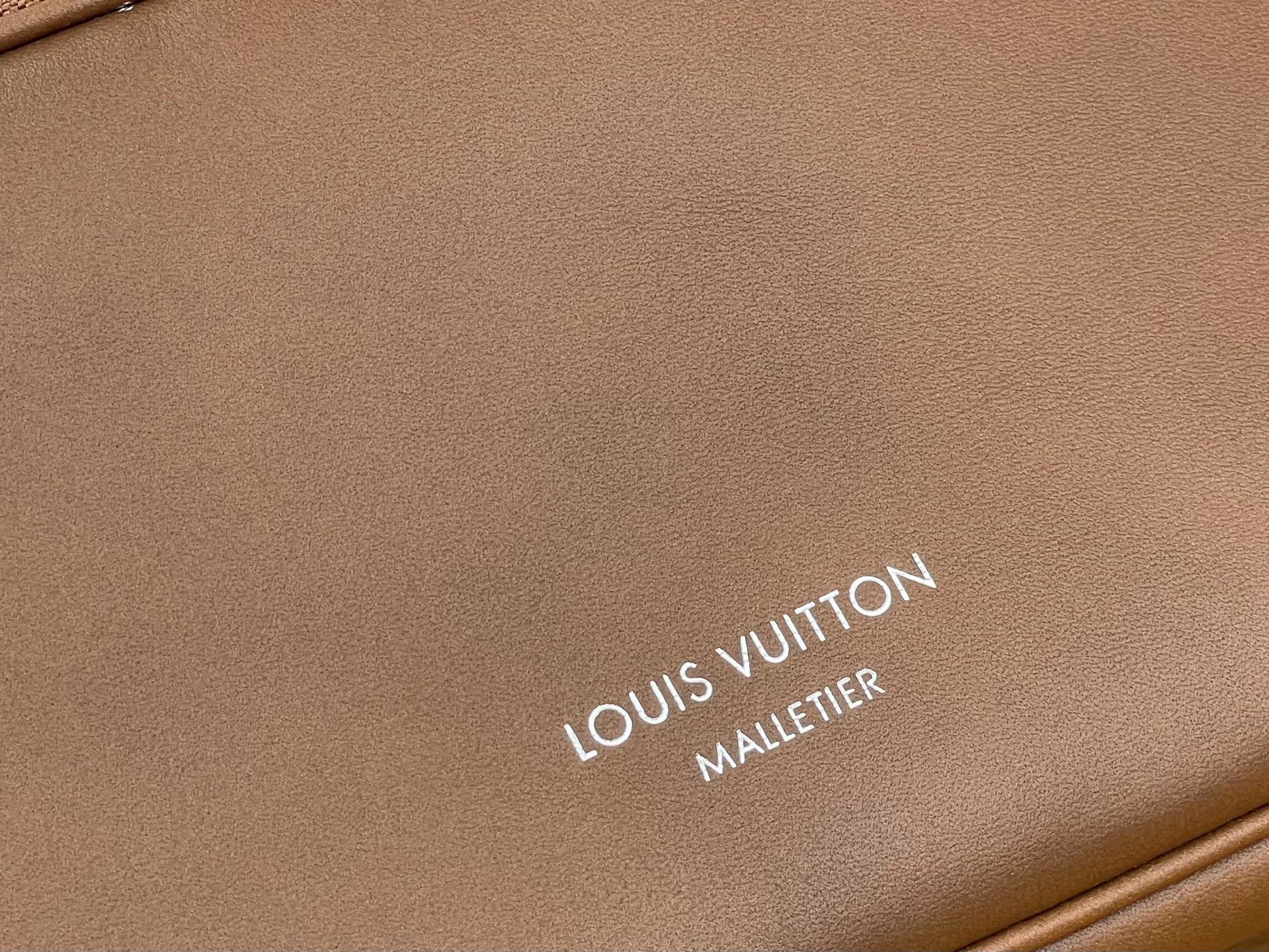 Сумка мужская Louis Vuitton Nil  коричневого цвета