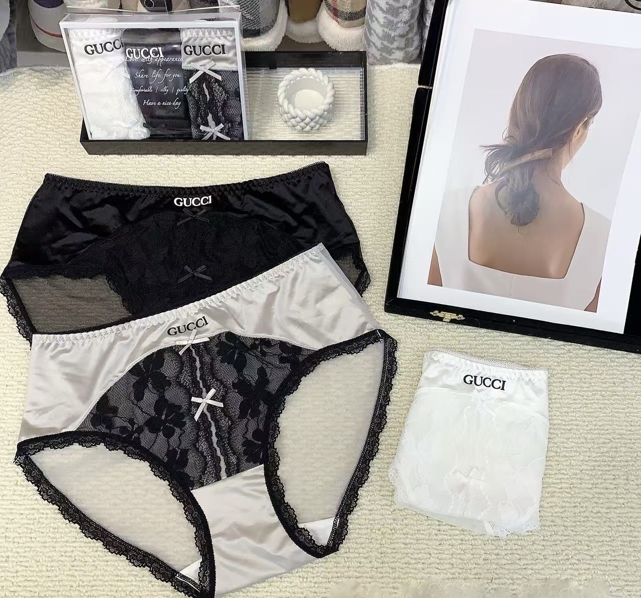 Трусы женские в стиле Gucci из сетки и кружева с эластичным поясом (набор 3 шт.)