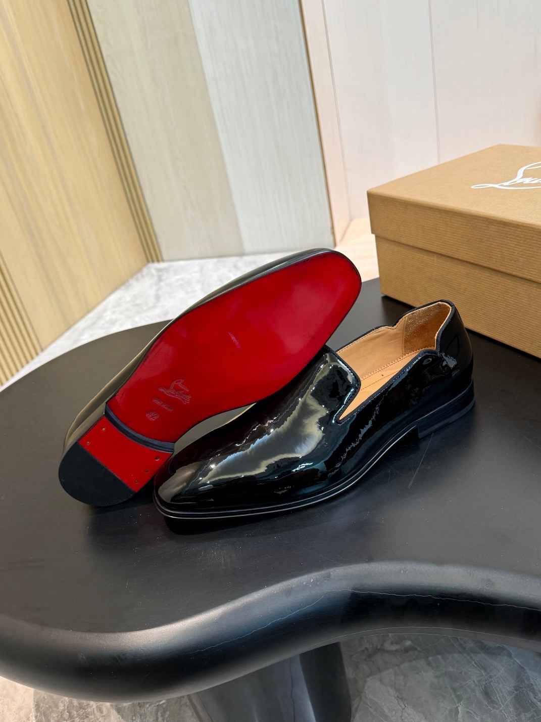 Лоферы мужские Christian Louboutin Dandelion чёрного цвета