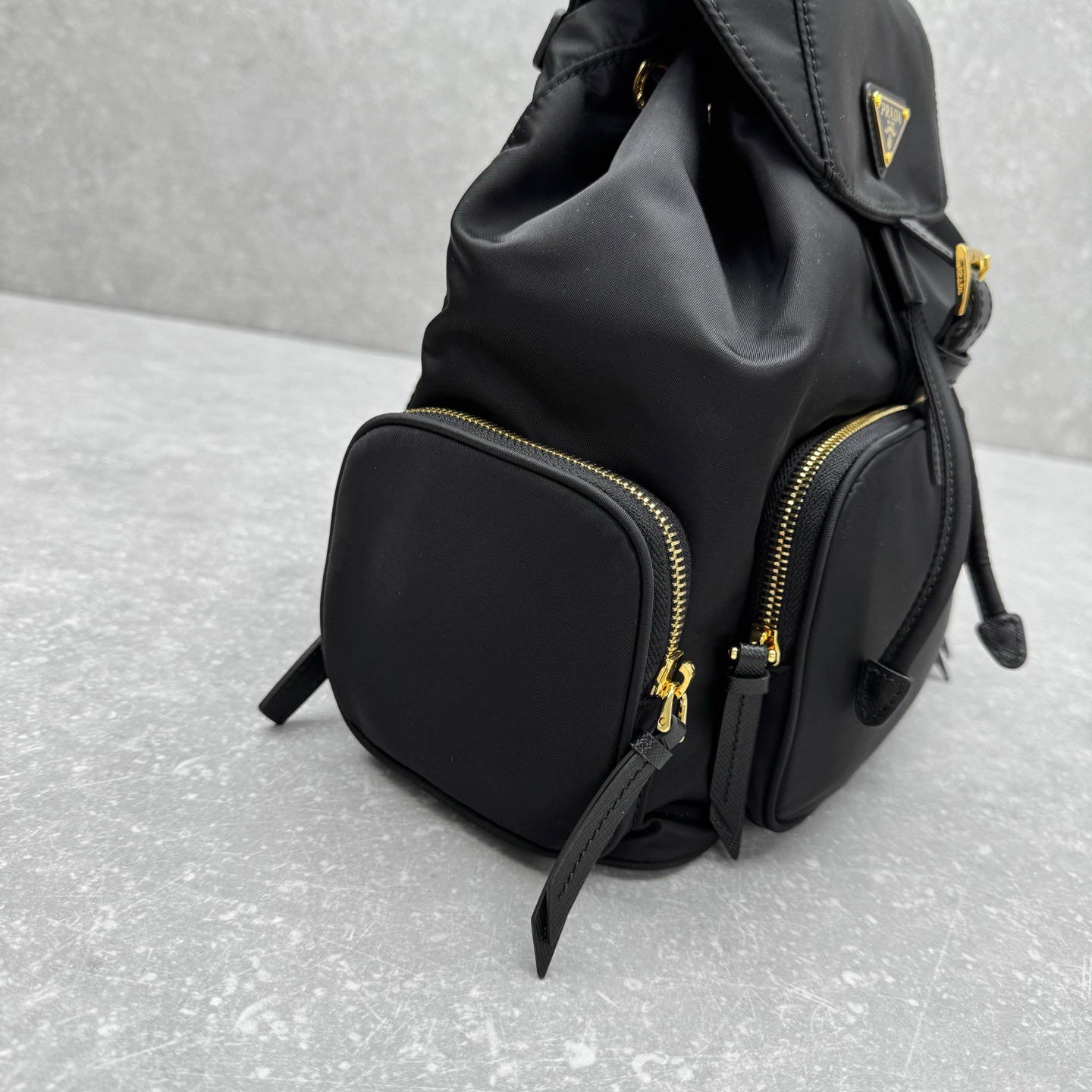 Рюкзак унисекс в стиле Prada Explore 6844 чёрного цвета