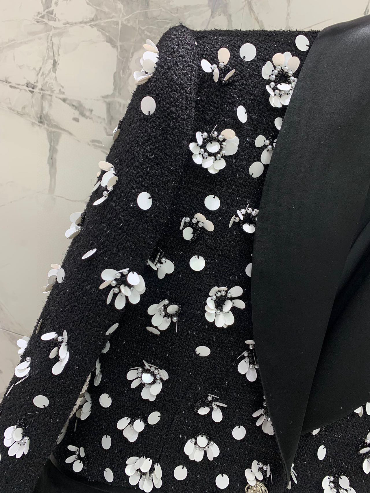 Жакет женский в стиле Chanel из фактурного твида с объёмным цветочным узором