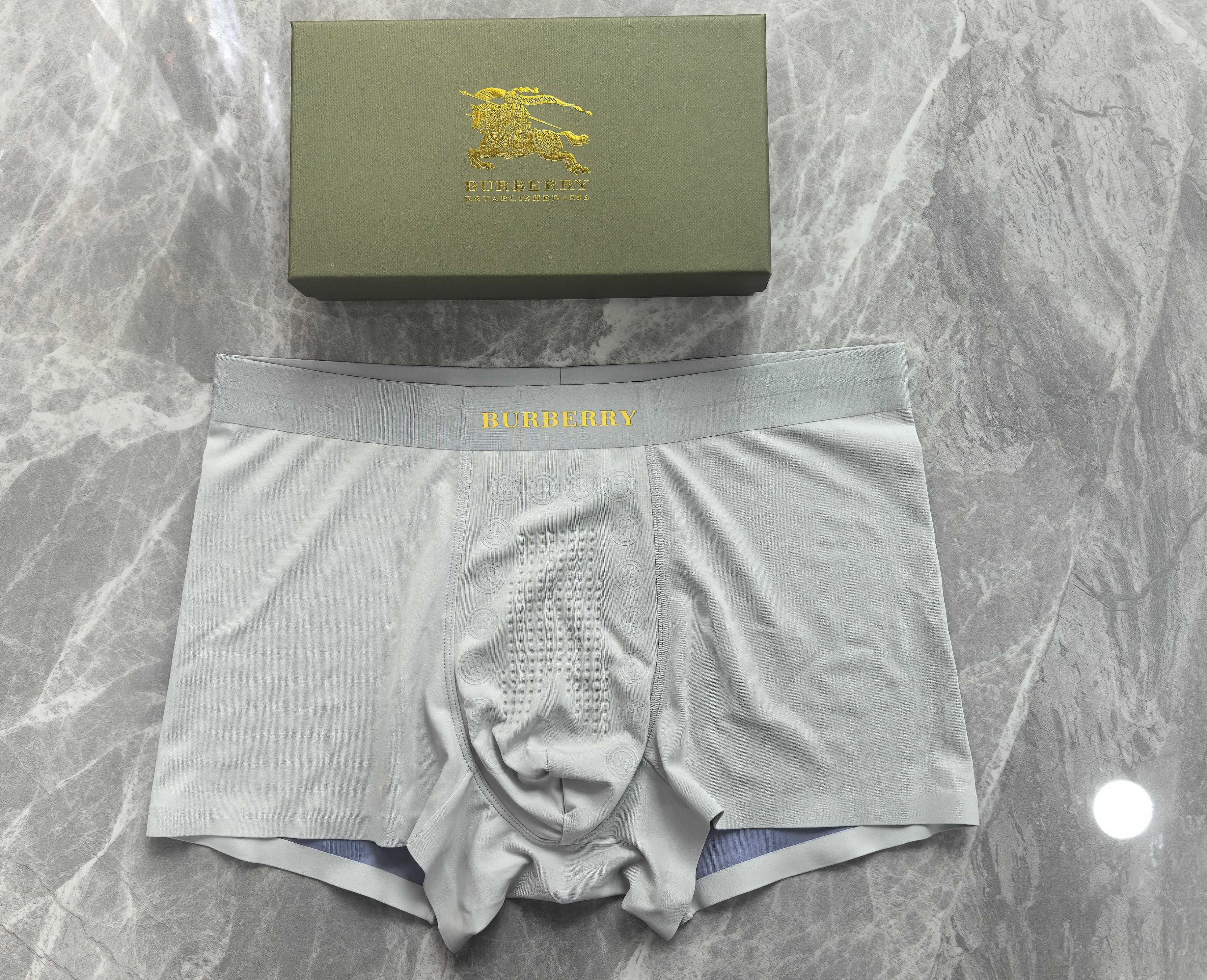 Трусы-боксеры мужские в стиле Burberry (набор 3 шт.) 