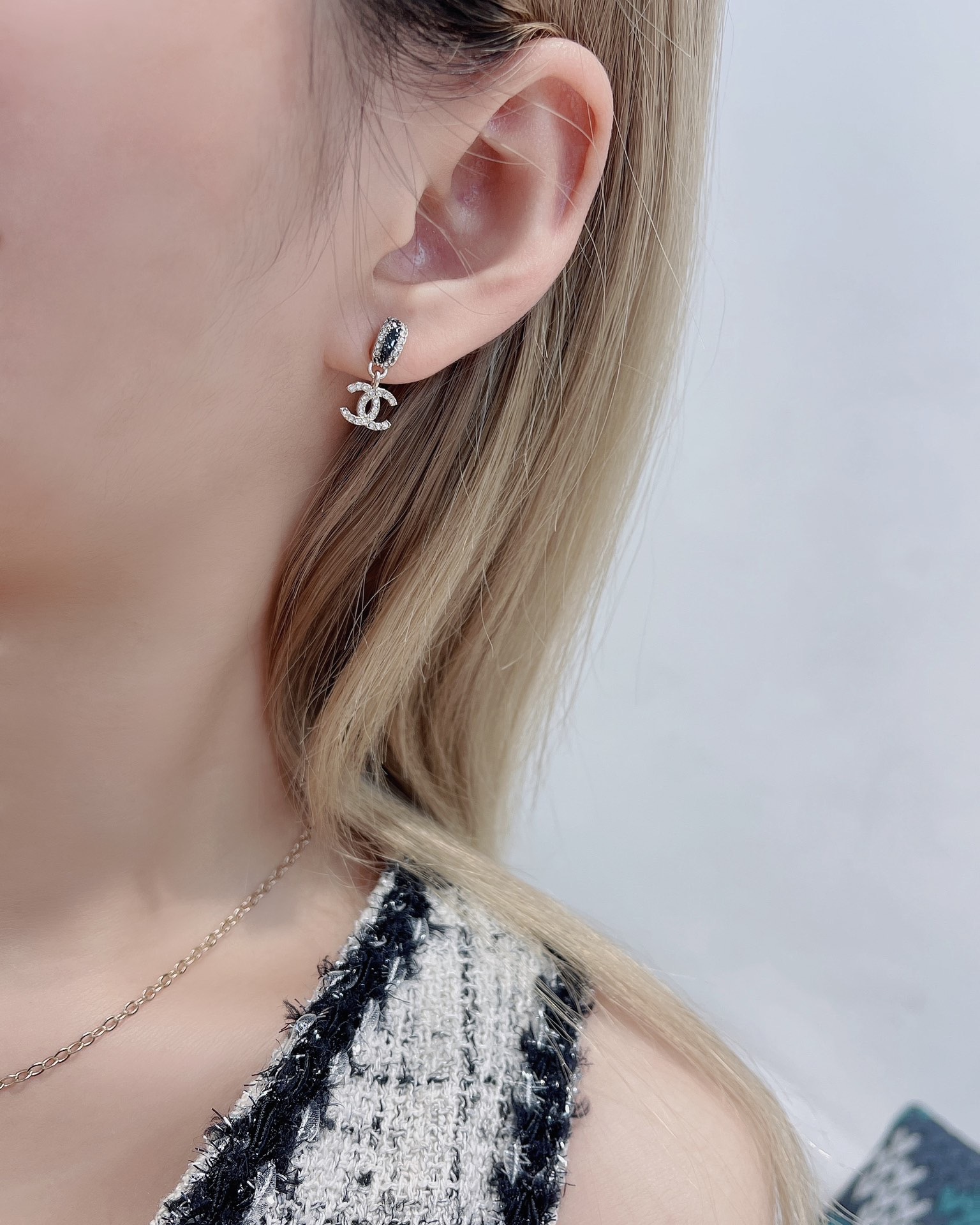 Серьги женские в стиле Chanel 25B