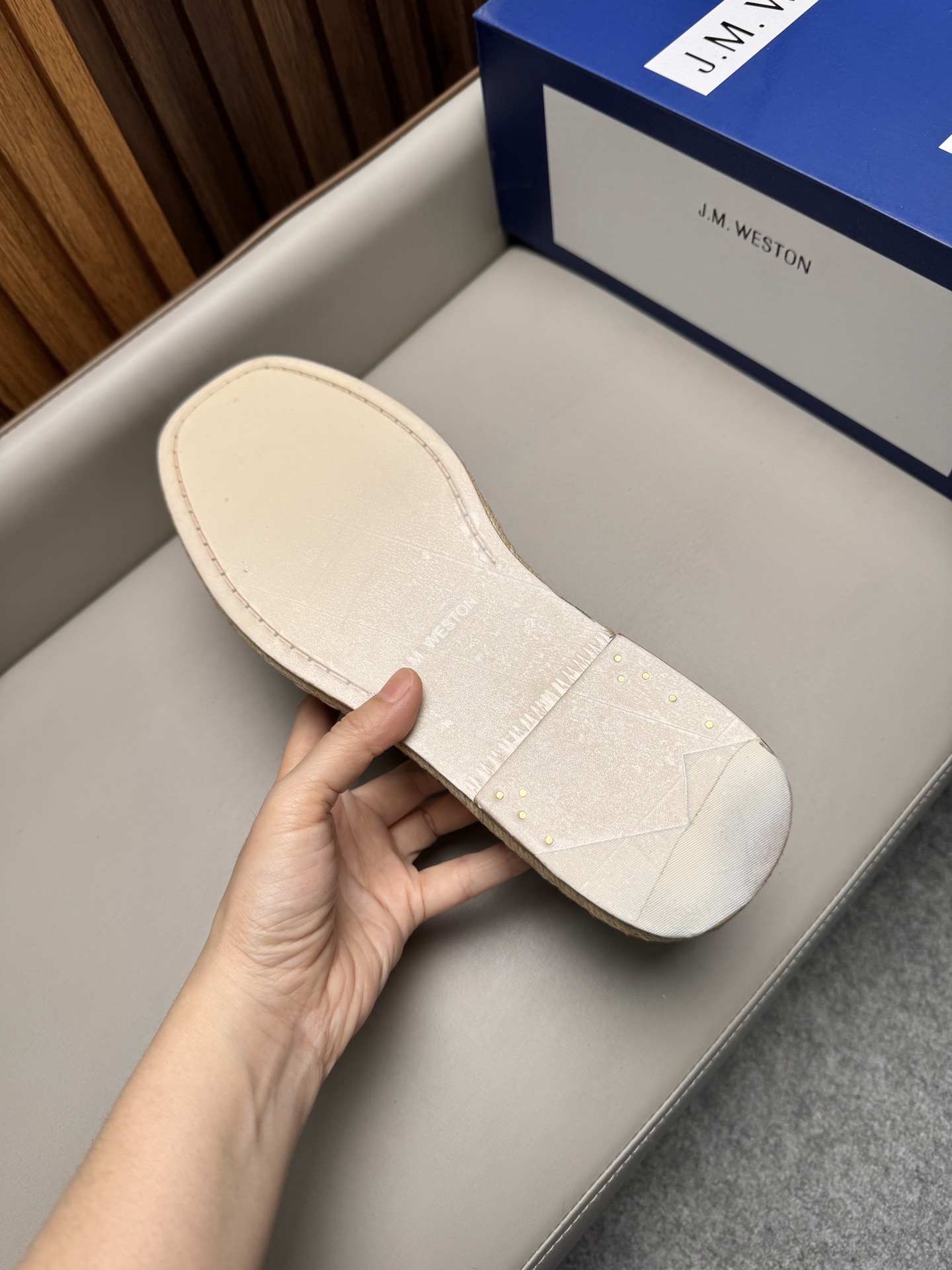 Лоферы мужские в стиле J.M. Weston коричневого цвета