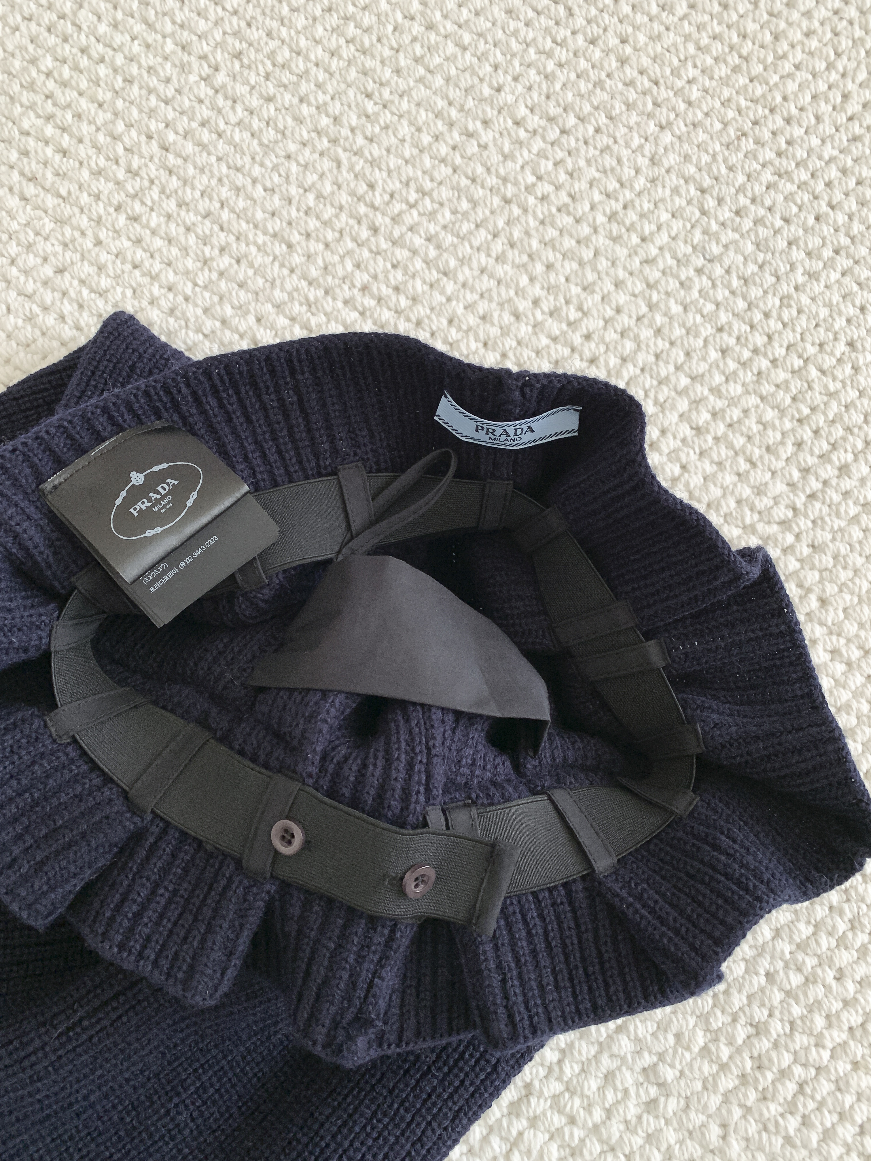 Юбка женская в стиле Prada из шерстяного трикотажа тёмно-синего цвета