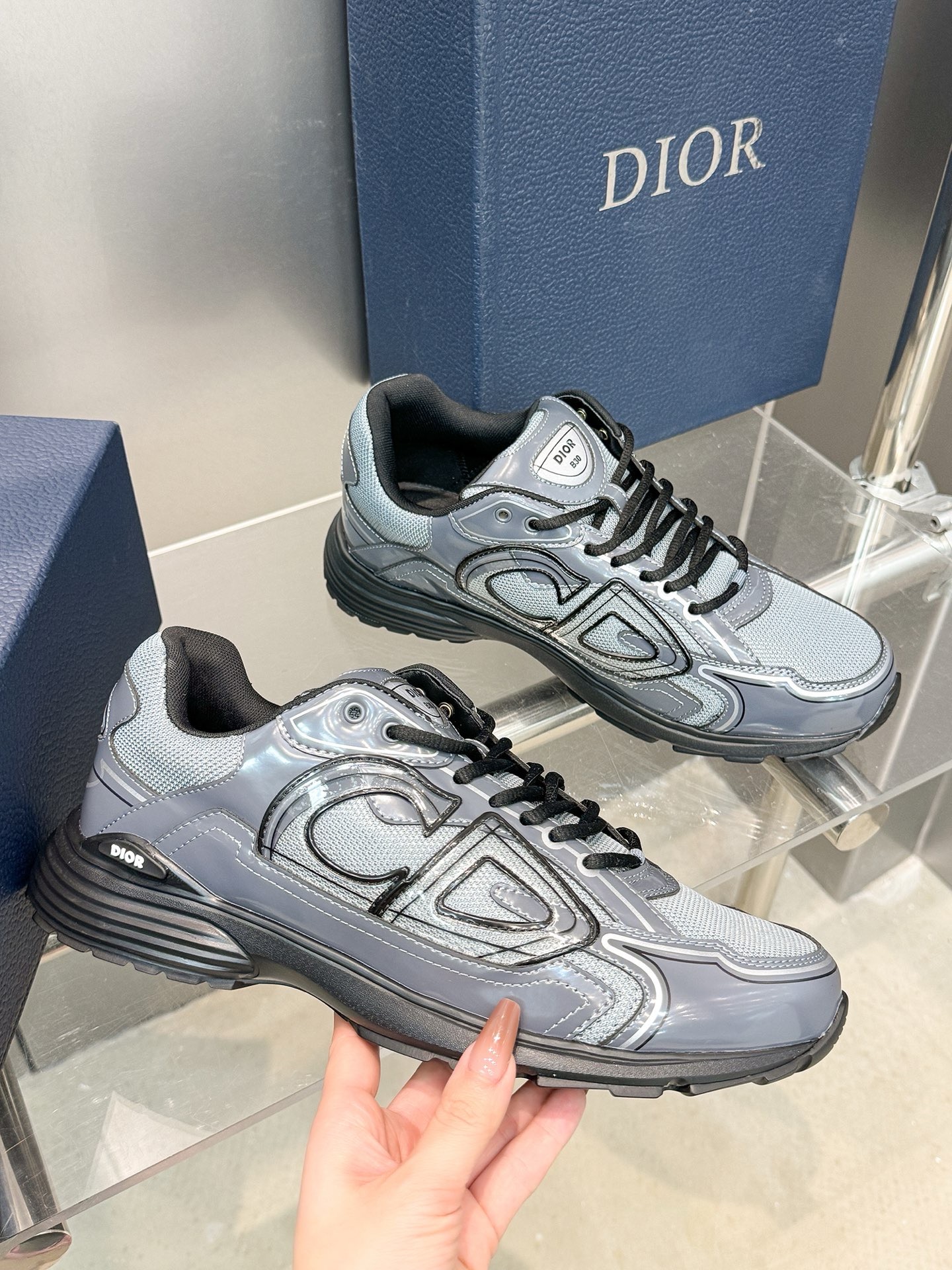 Кроссовки Dior B30 Countdown серого цвета