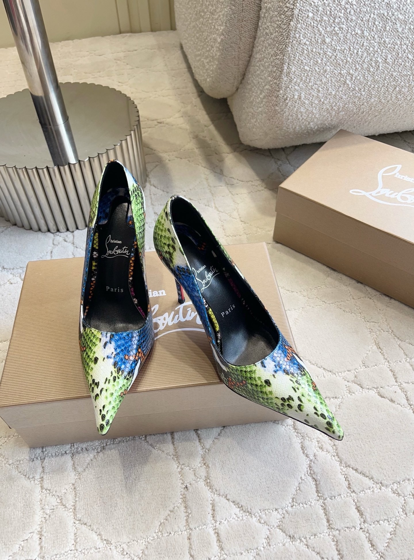 Туфли женские в стиле Christian Louboutin So Kate со змеиным принтом