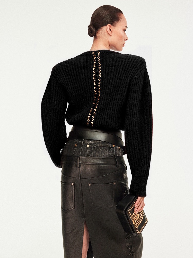 Свитер женский в стиле Schiaparelli чёрного цвета с декоративной шнуровкой на спине