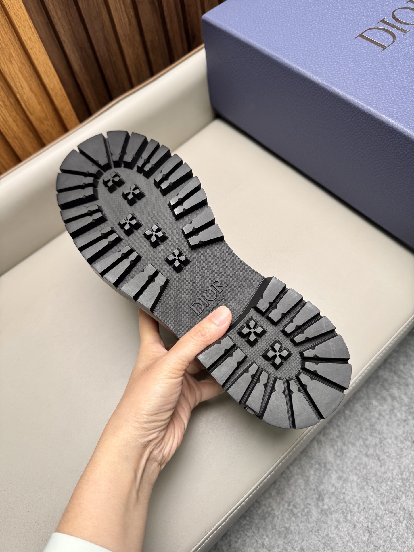 Туфли мужские в стиле Dior Explorer черного цвета