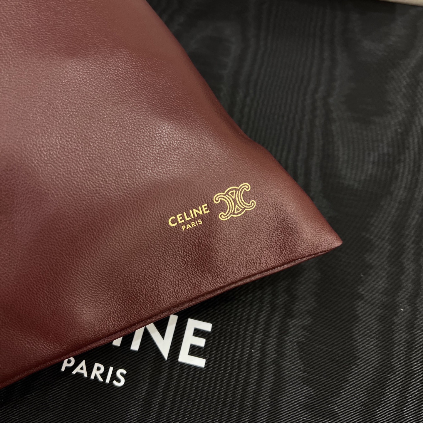 Сумка женская в стиле Celine Crystal Pouch бордового цвета