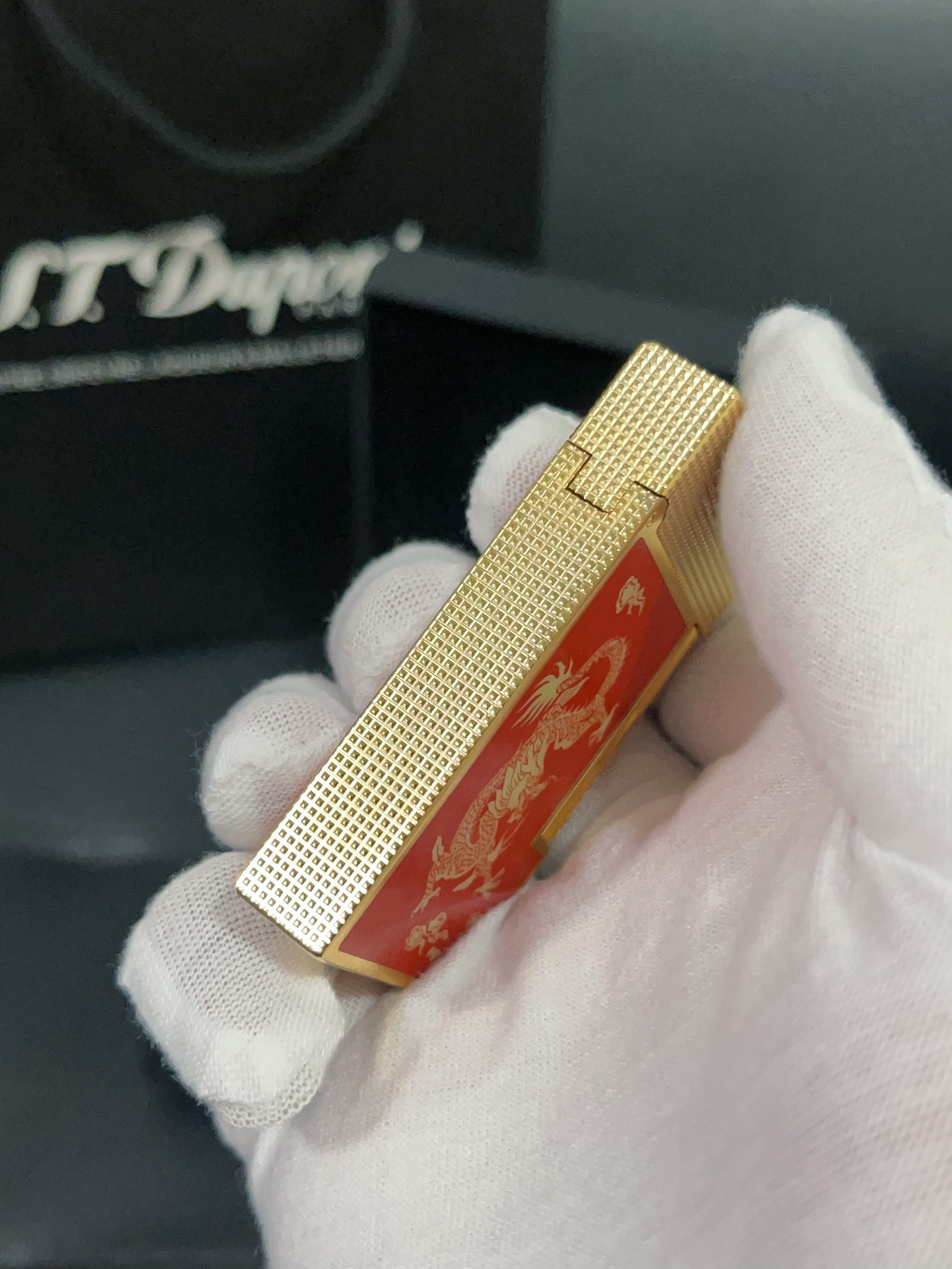 Зажигалка S.T. Dupont