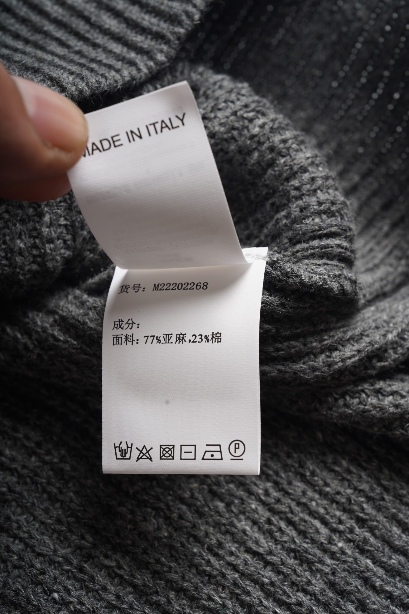 Футболка мужская в стиле Brunello Cucinelli из льна и хлопка серого цвета 