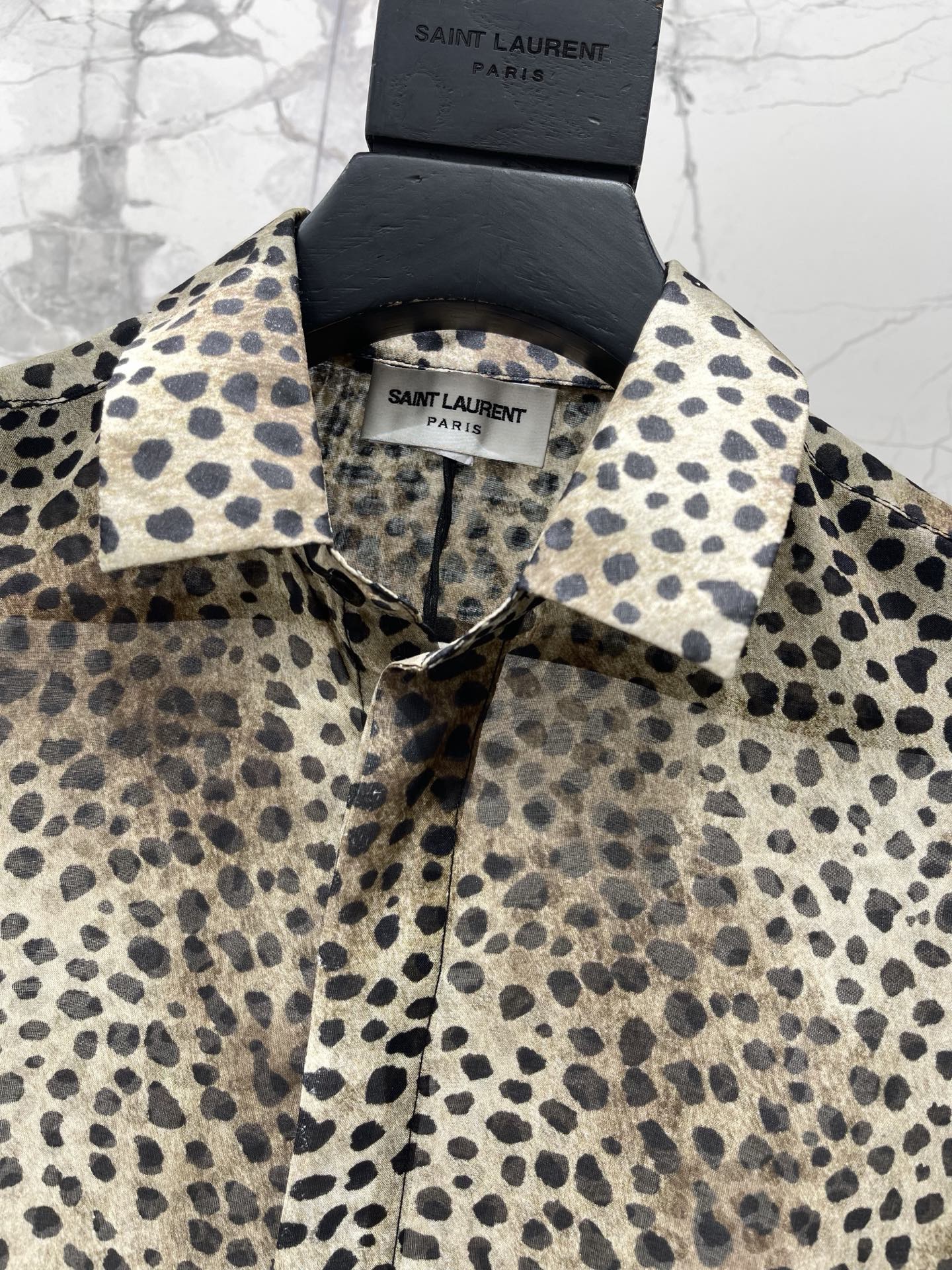 Рубашка женская в стиле Saint Laurent с леопардовым принтом с длинным рукавом