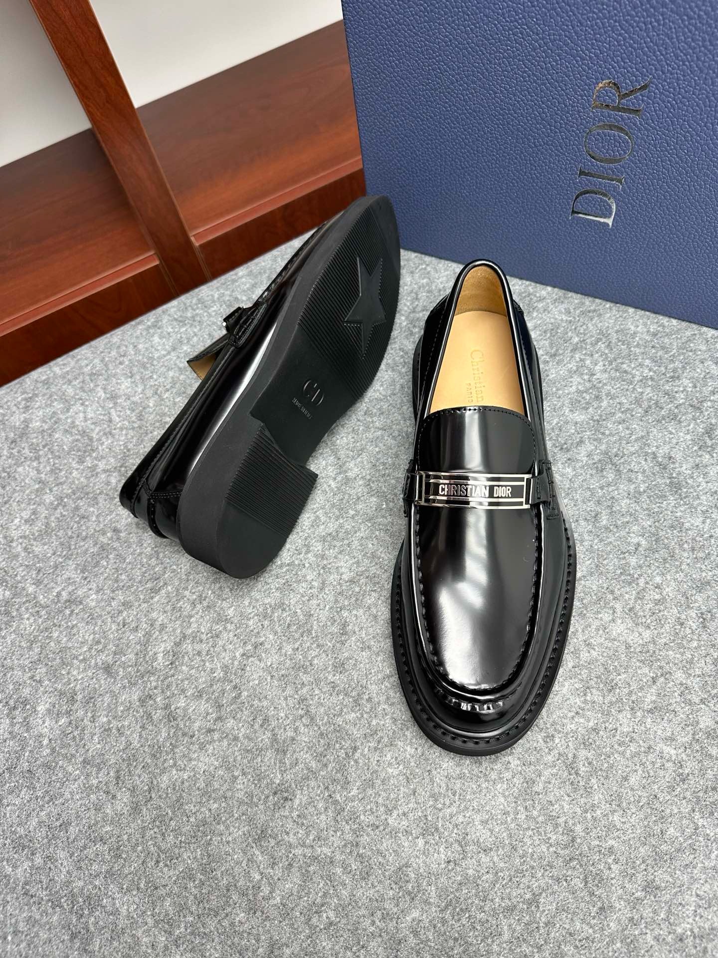 Лоферы мужские в стиле Dior Explorer чёрного цвета