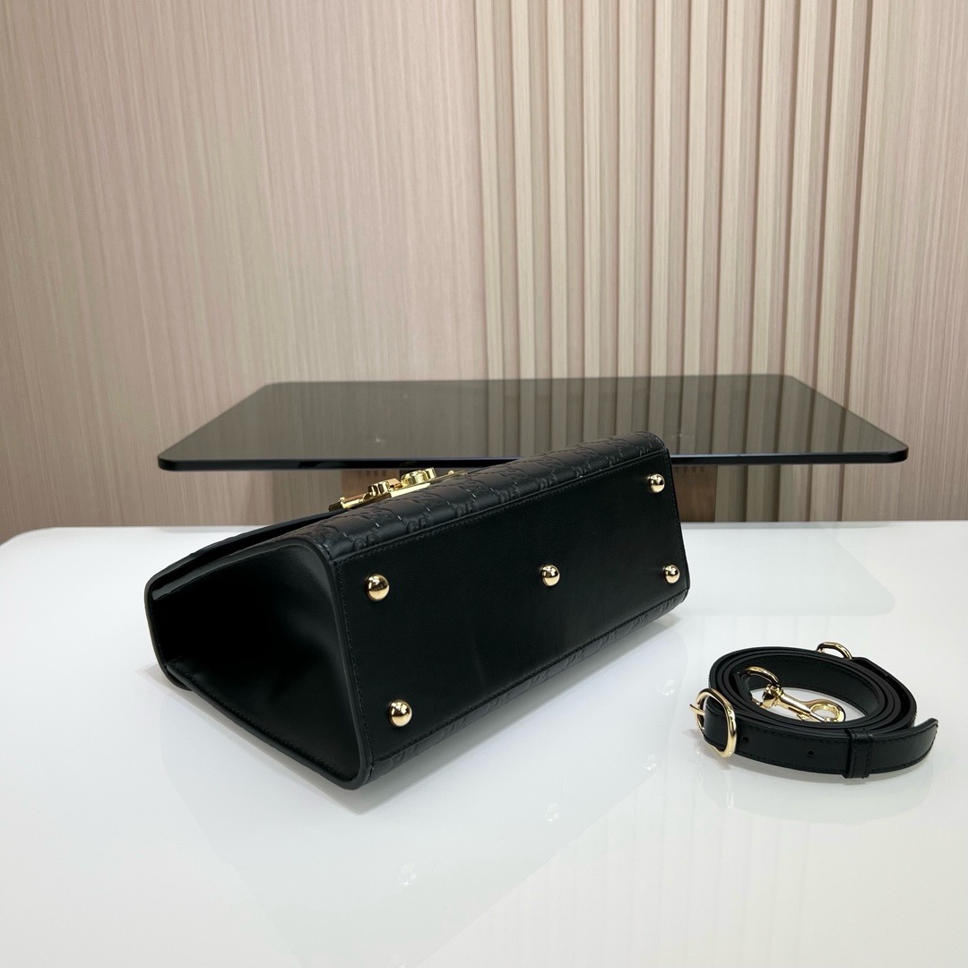 Сумка женская в стиле Gucci Padlock черного цвета