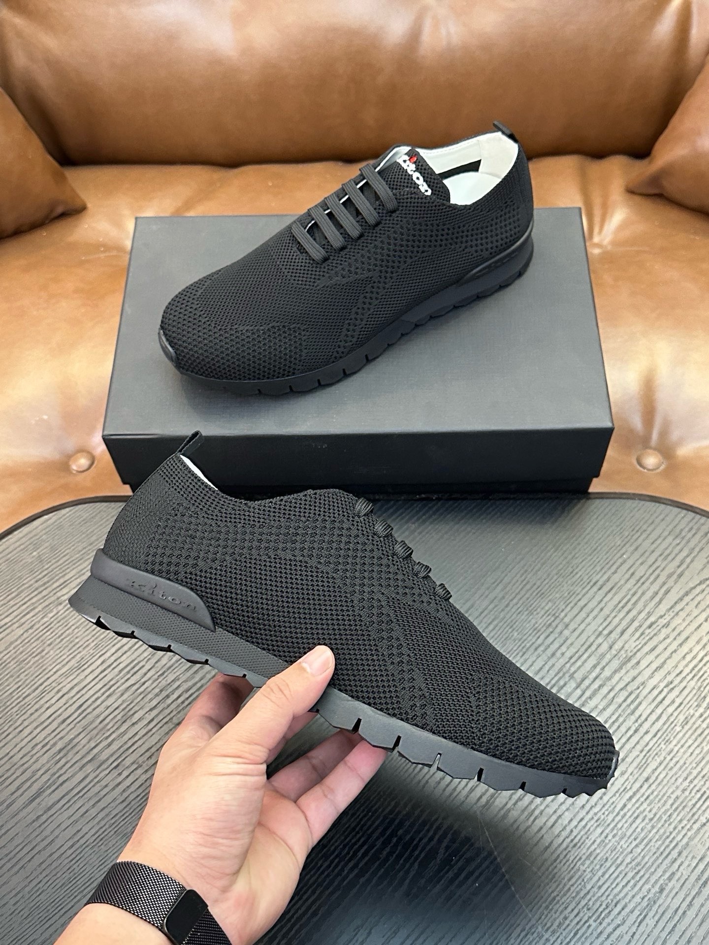 Кроссовки мужские Kiton Fits чёрного цвета