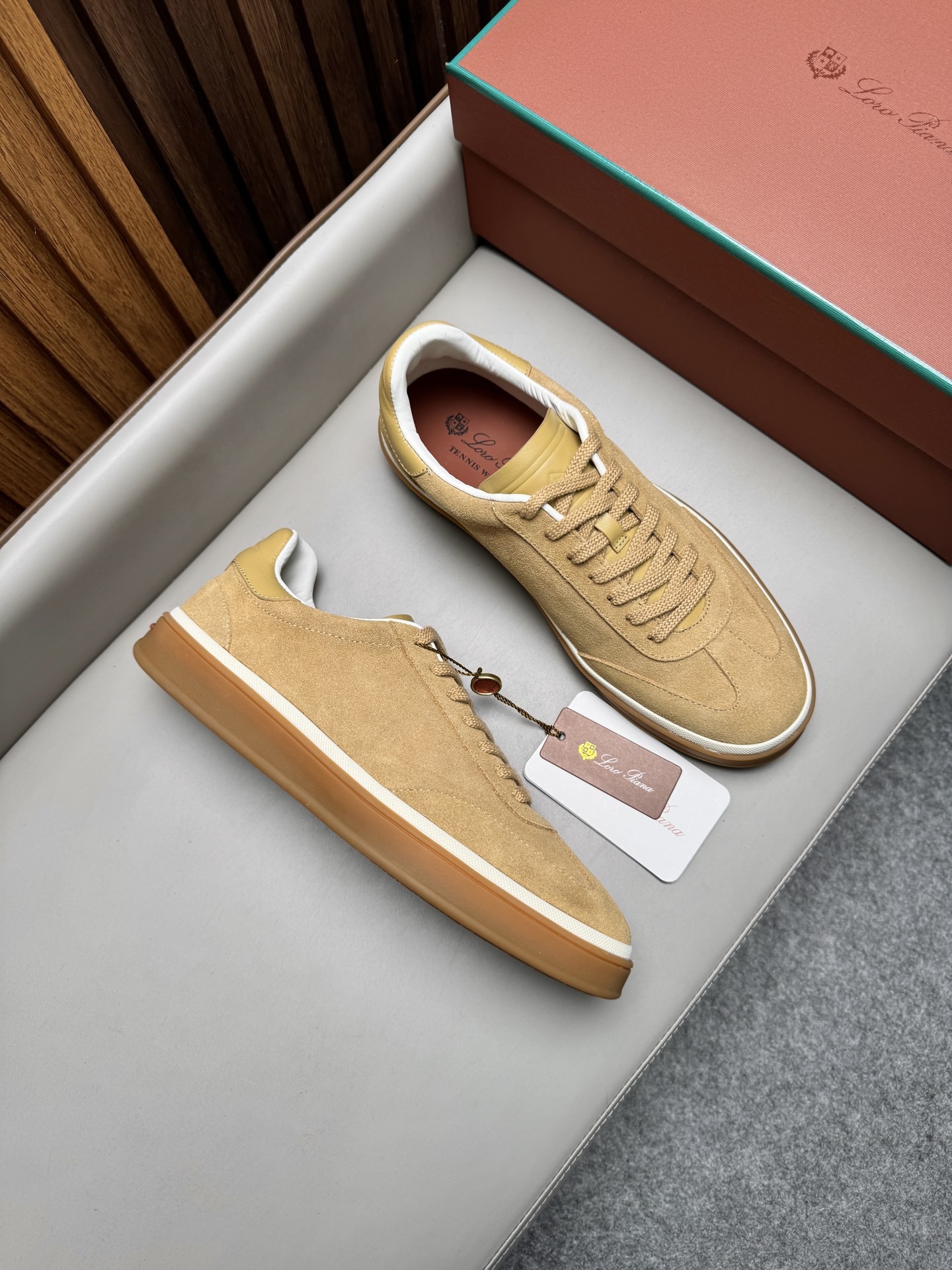 Кроссовки мужские в стиле Loro Piana светло-коричневого цвета