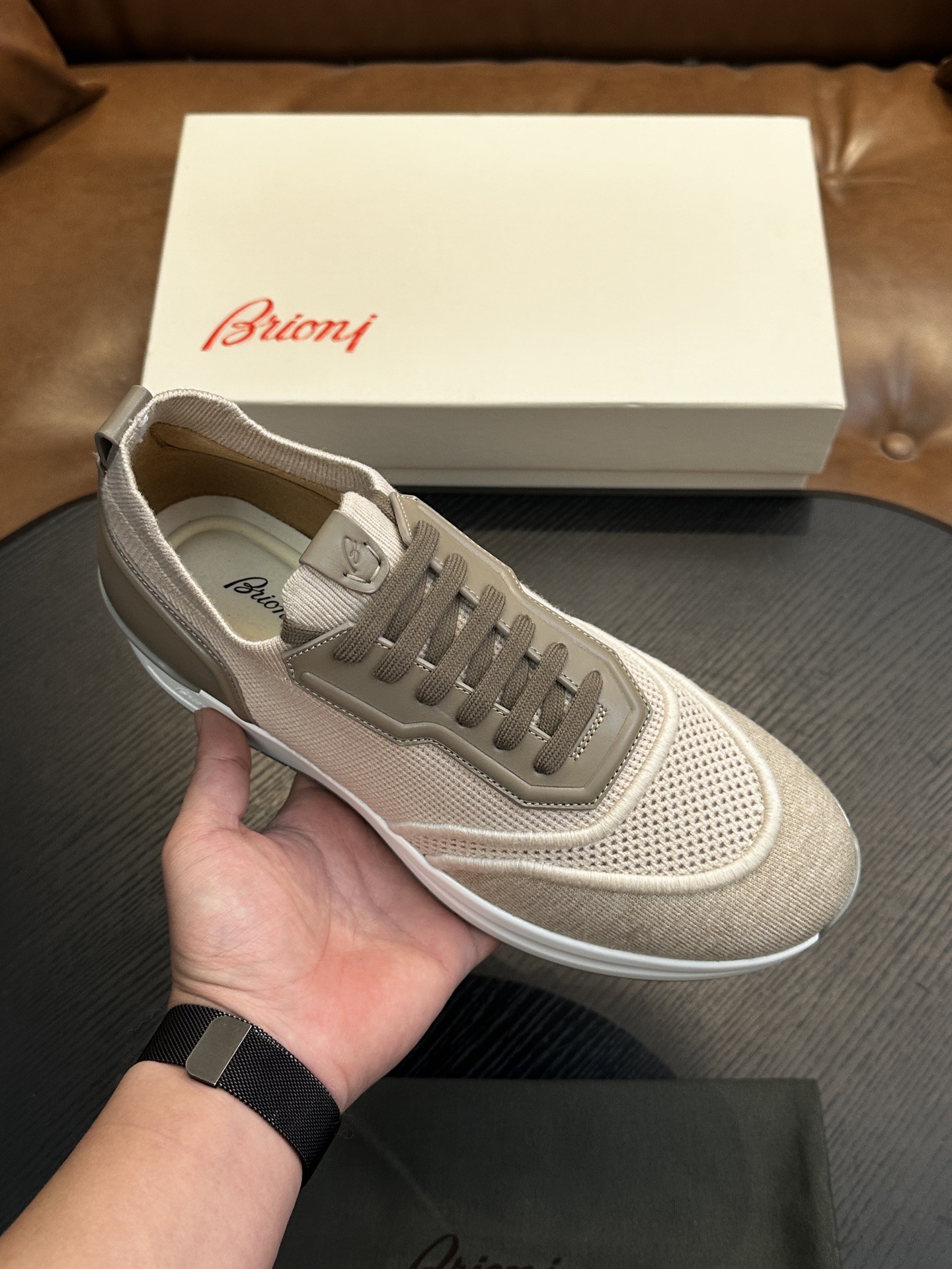 Кроссовки мужские в стиле Brioni бежевого цвета