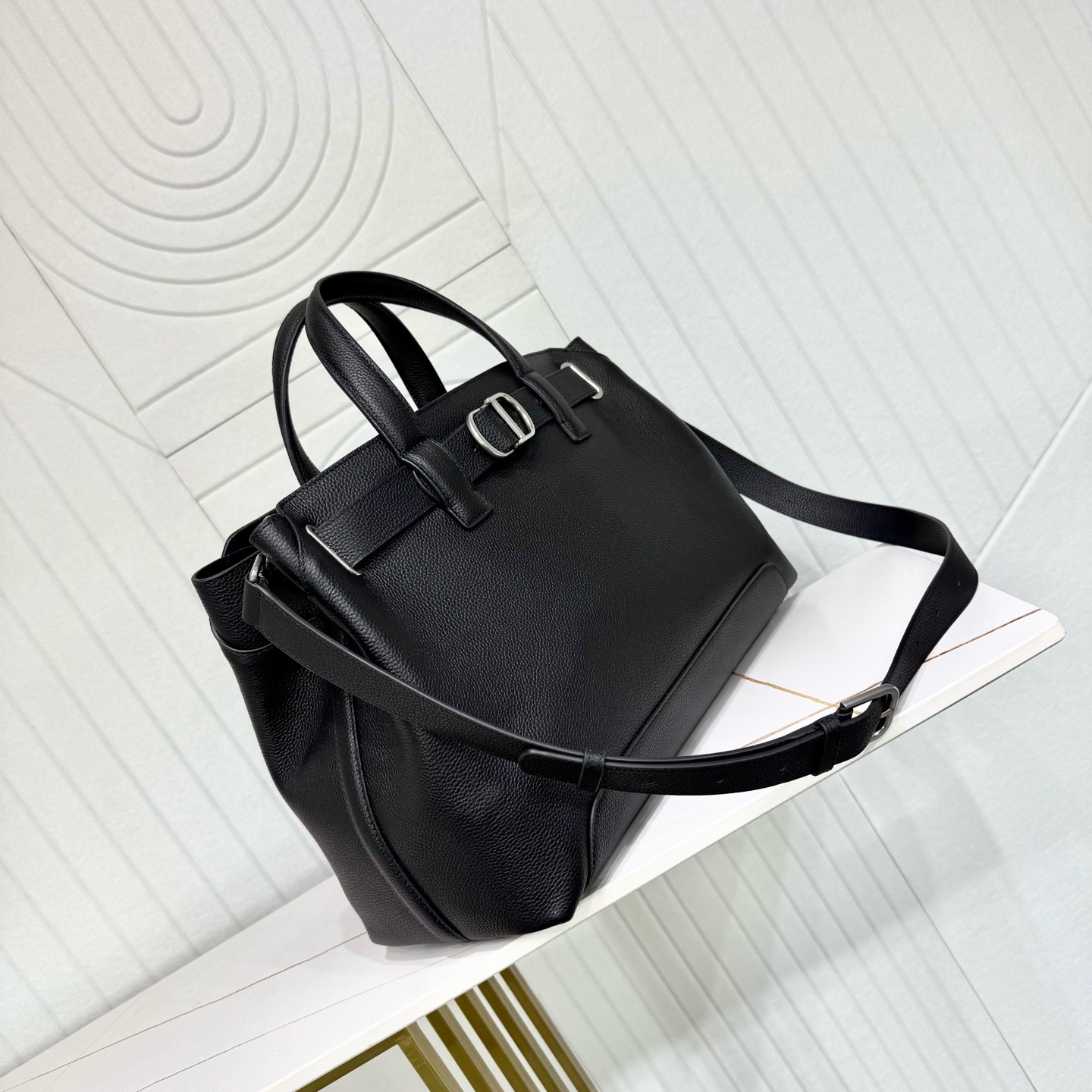 Сумка мужская Dior Normandie Average чёрного цвета