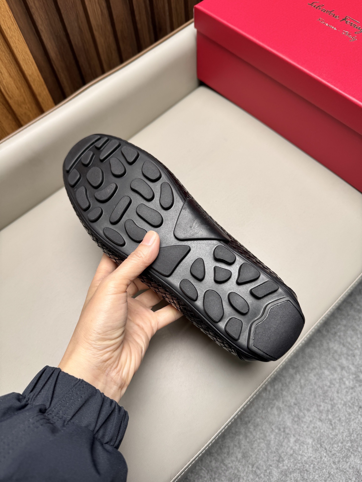 Лоферы мужские в стиле Ferragamo чёрного цвета