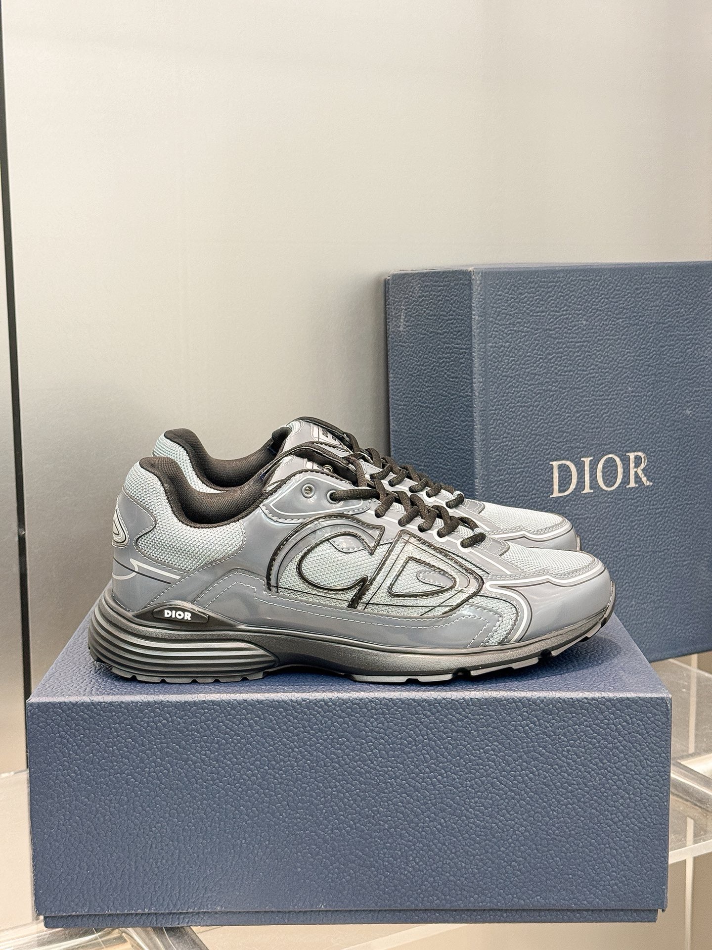 Кроссовки Dior B30 Countdown серого цвета