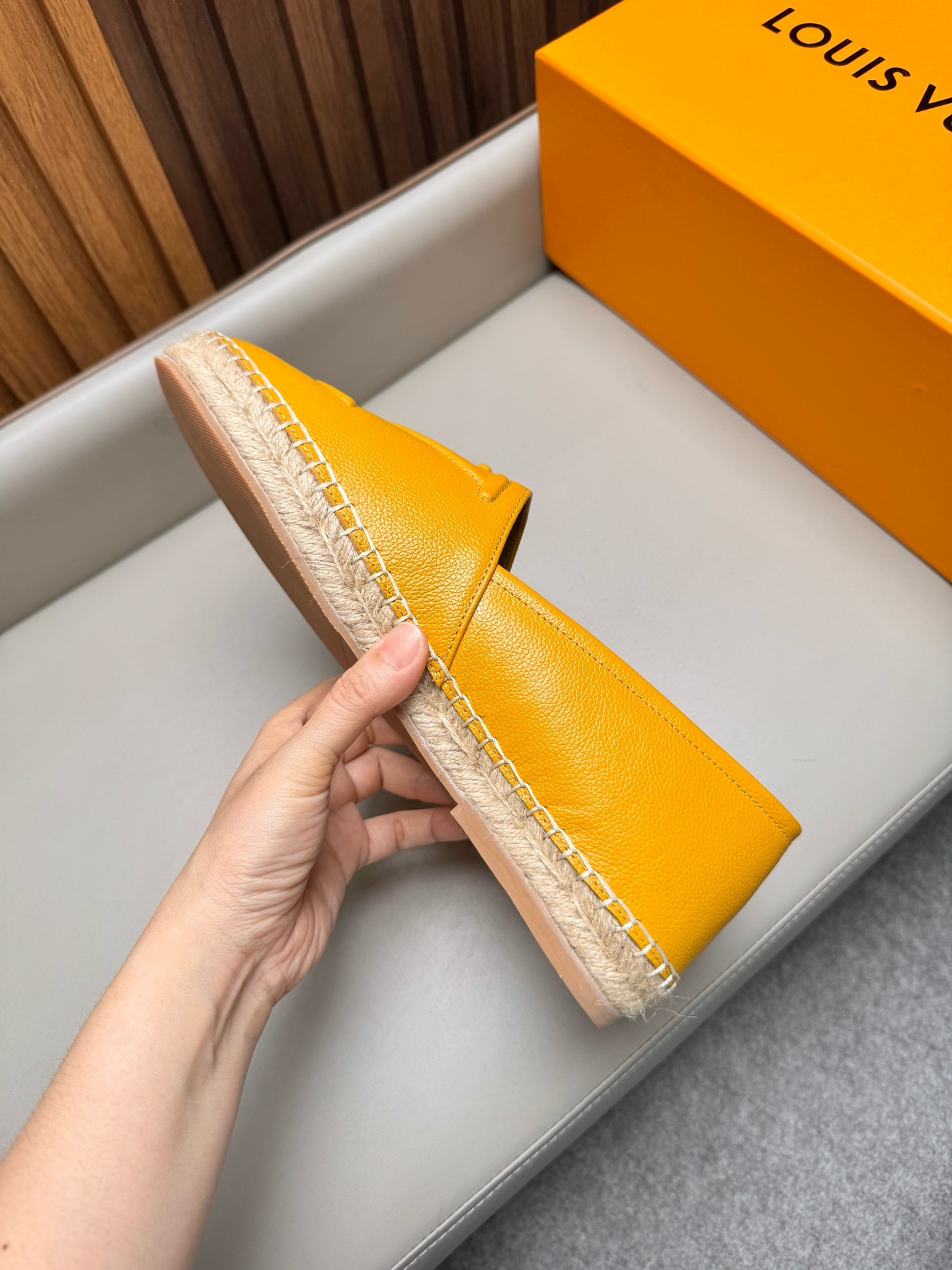 Эспадрильи мужские в стиле Louis Vuitton жёлтого цвета