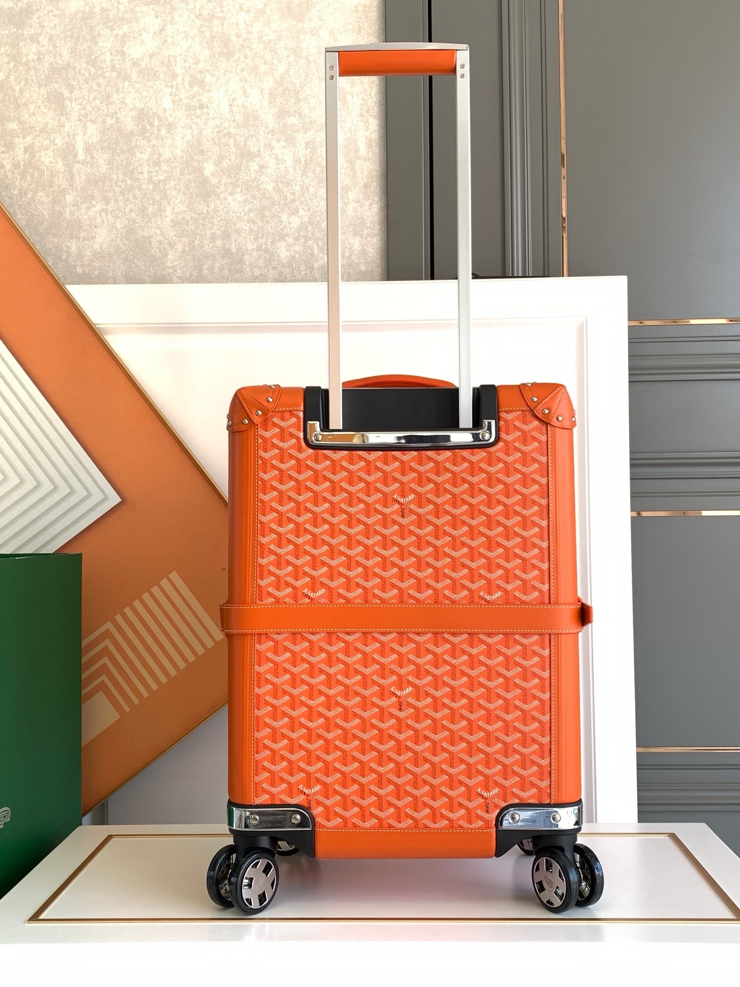 Чемодан Goyard Bourget PM оранжевого цвета