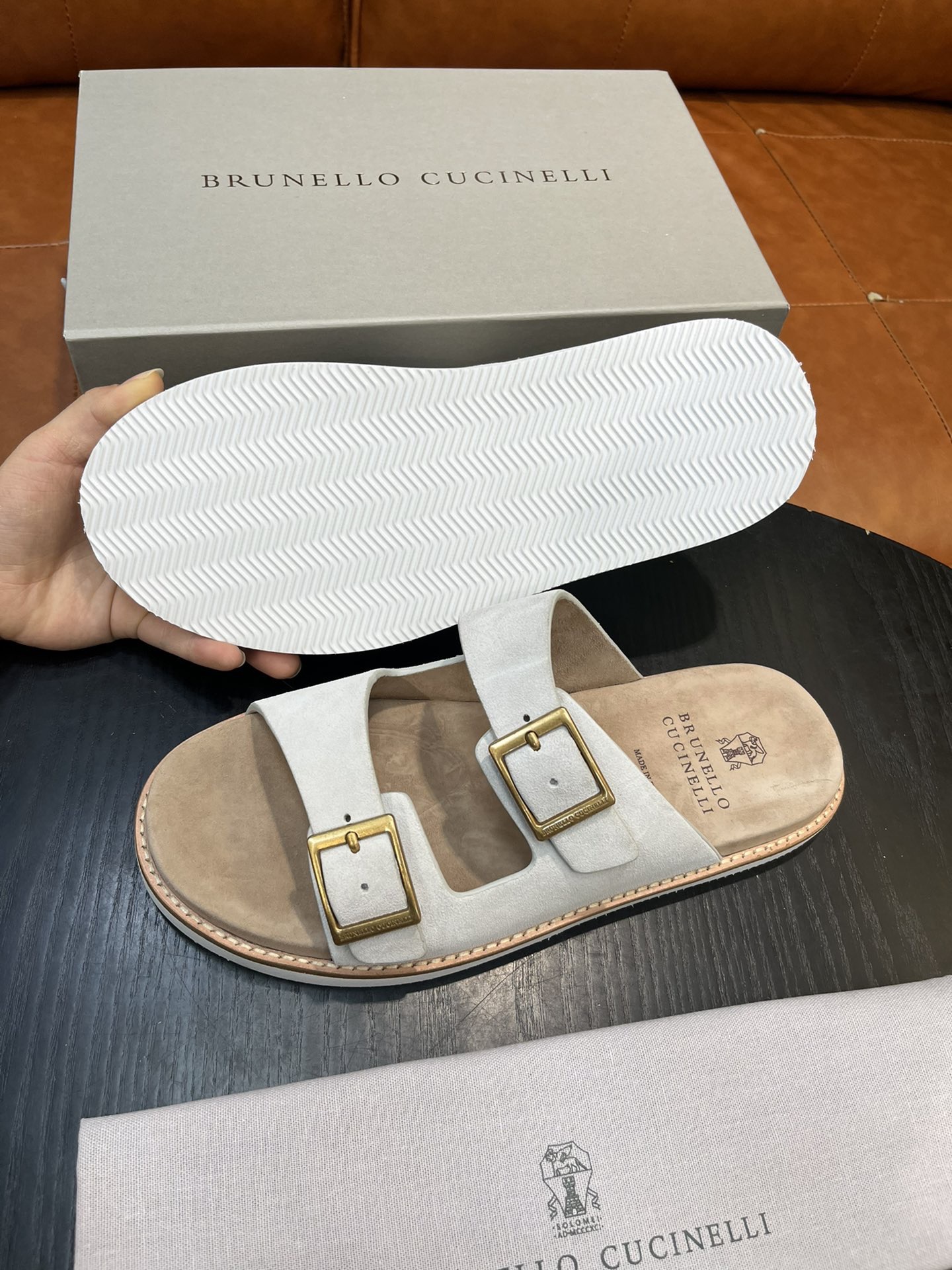 Сандалии мужские в стиле Brunello Cucinelli светло-бежевого цвета