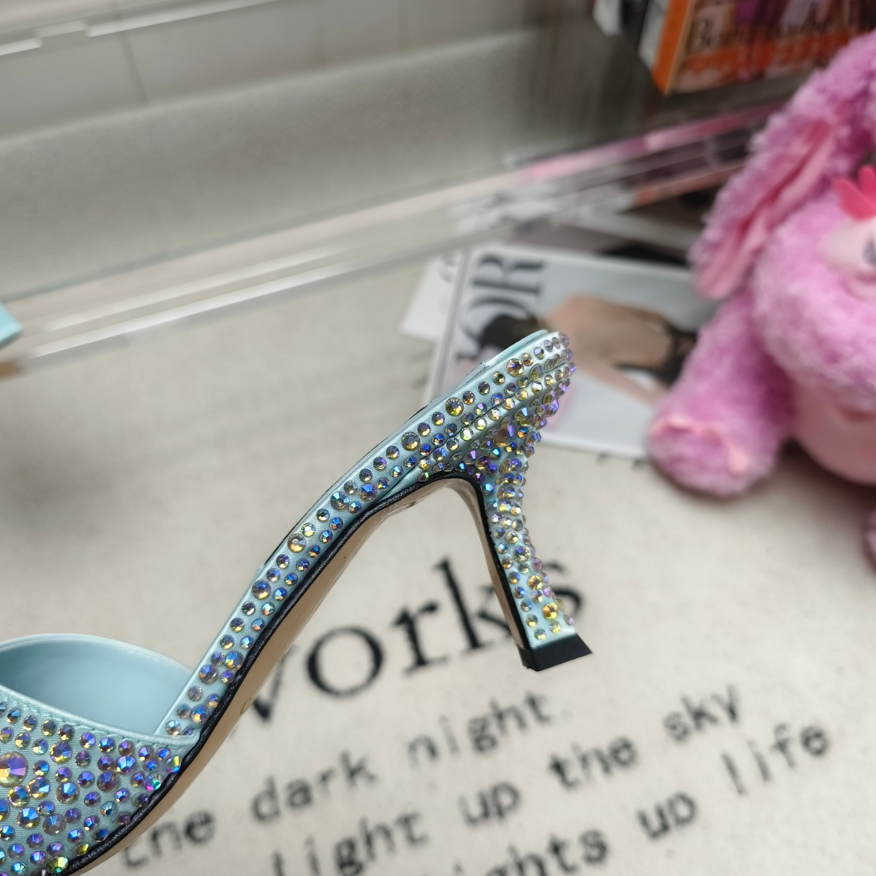 Мюли женские в стиле Jimmy Choo голубого цвета