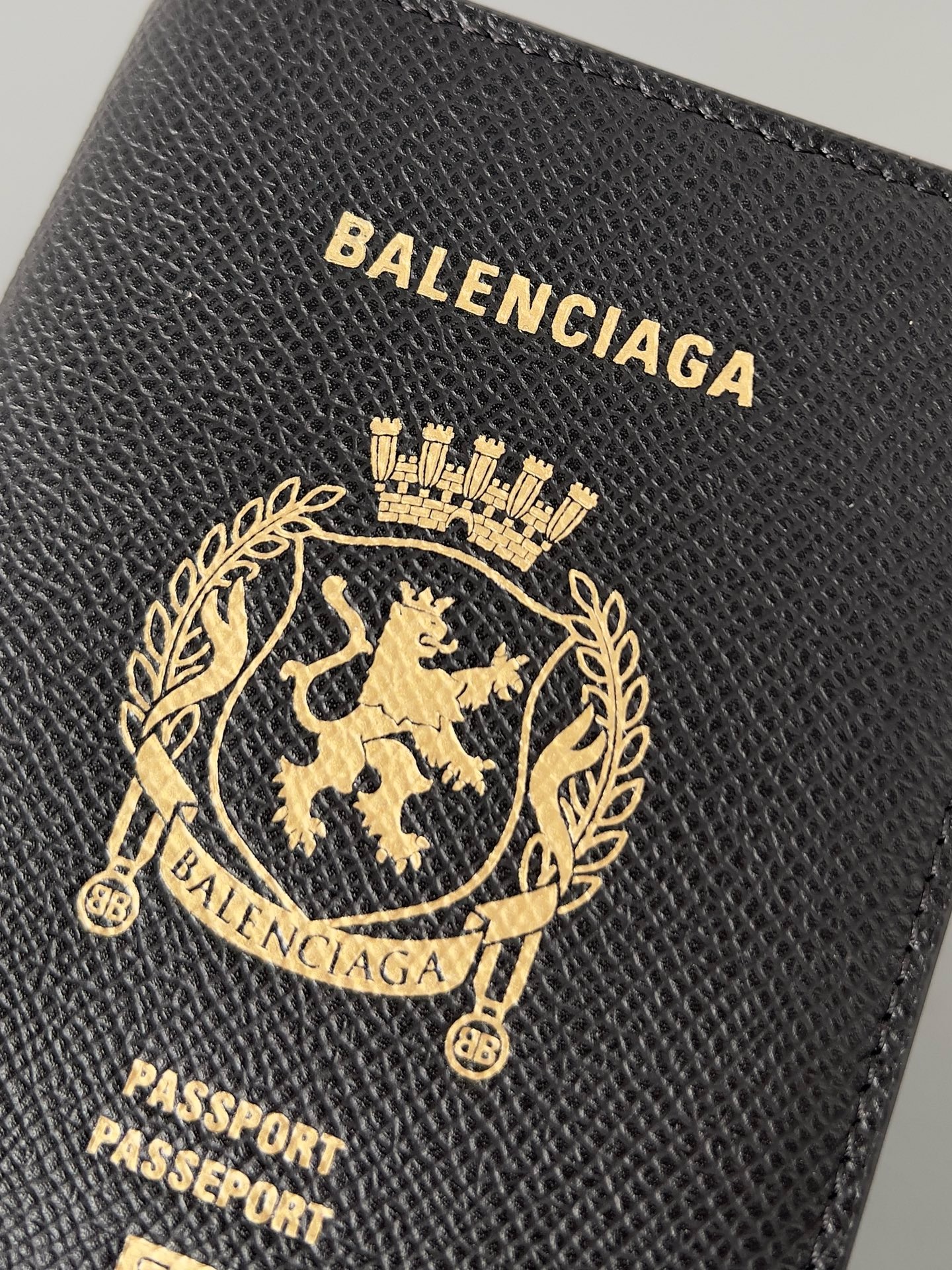 Обложка для паспорта Balenciaga Passport  чёрного цвета