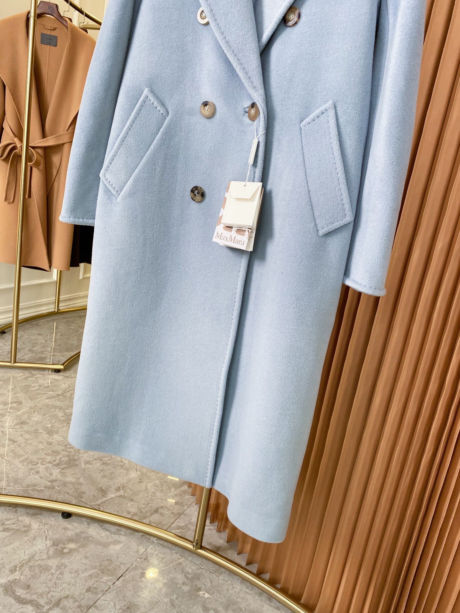 Пальто женское в стиле Max Mara Anne-Marie Beretta голубого цвета