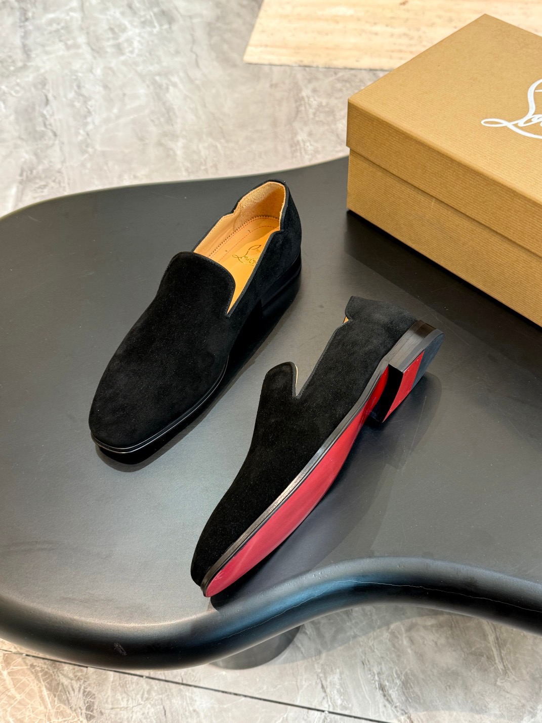 Лоферы мужские Christian Louboutin Dandelion чёрного цвета