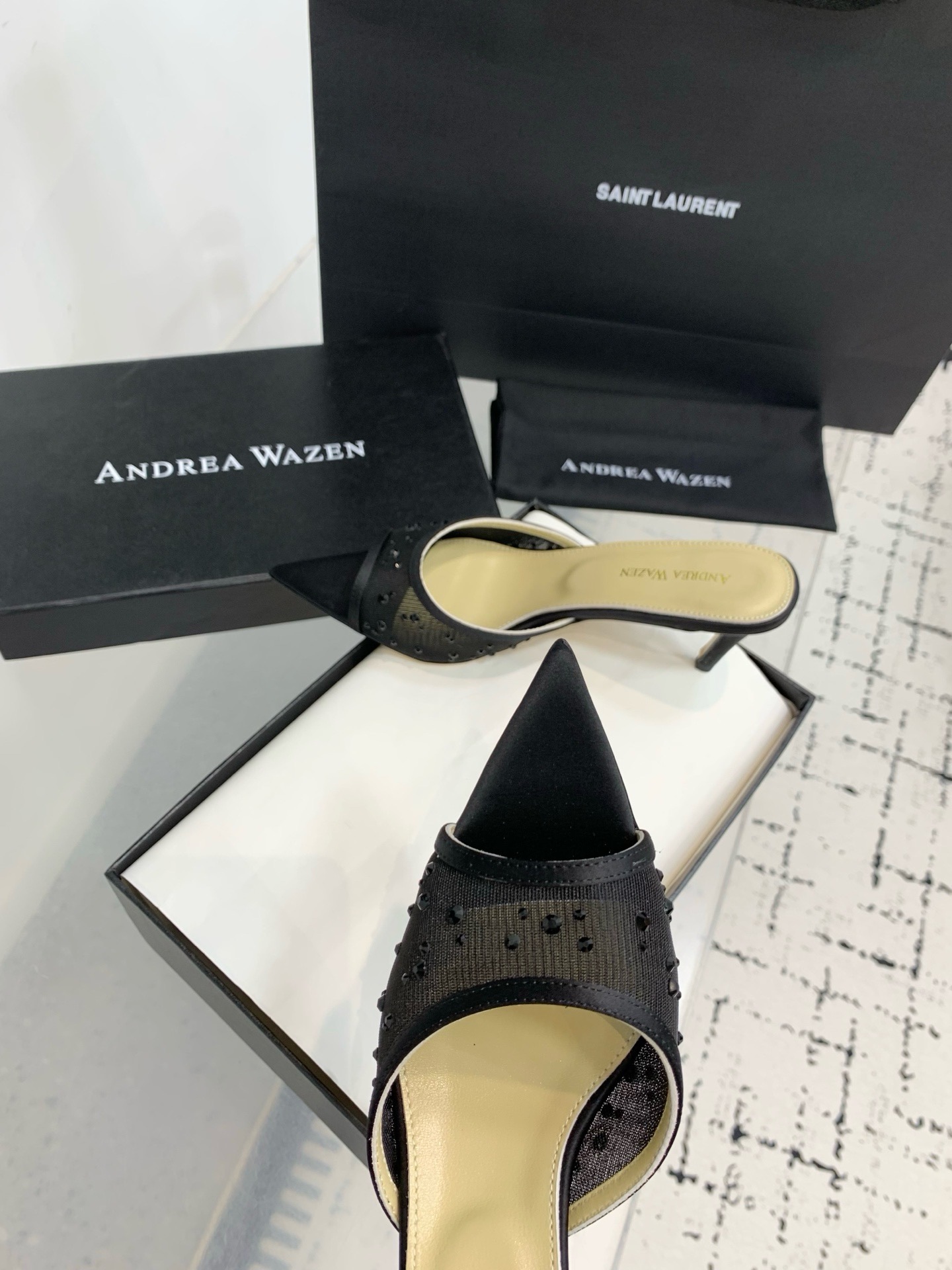 Мюли женские Andrea Wazen чёрного цвета