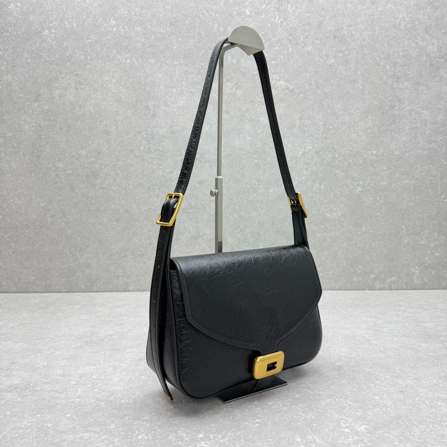 Сумка женская в стиле Balenciaga Clicca чёрного цвета