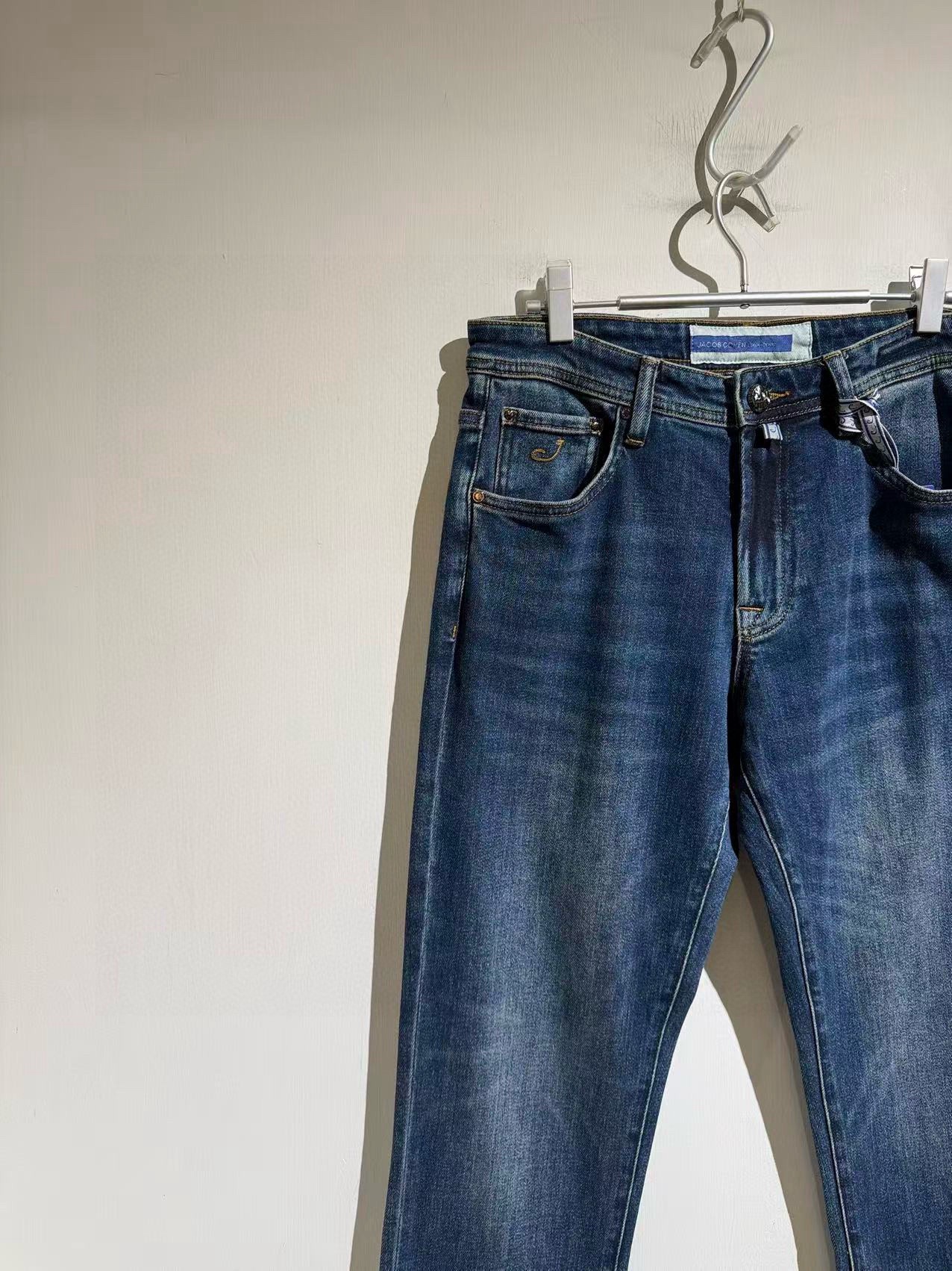 Джинсы мужские в стиле Jacob Cohen из денима синего цвета с прямым кроем