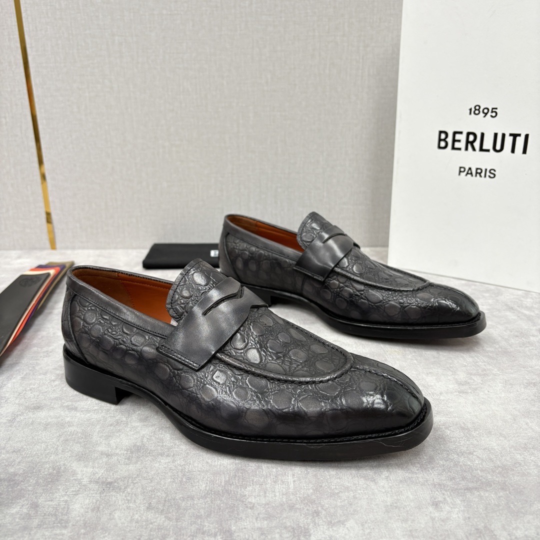 Лоферы мужские в стиле Berluti пенни из натуральной кожи серого цвета