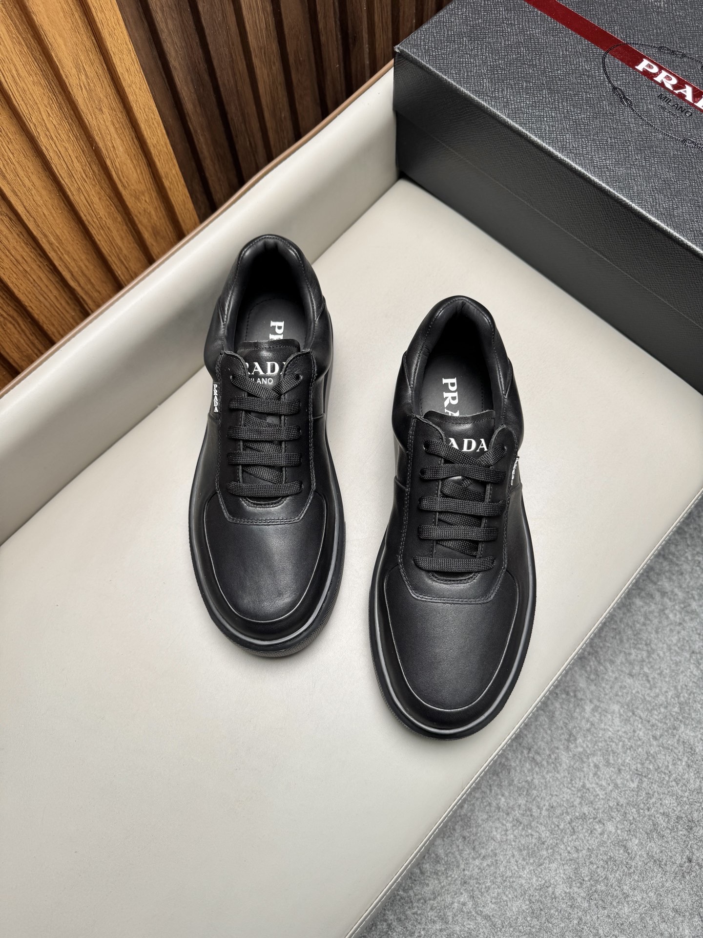 Кроссовки мужские в стиле Prada черного цвета