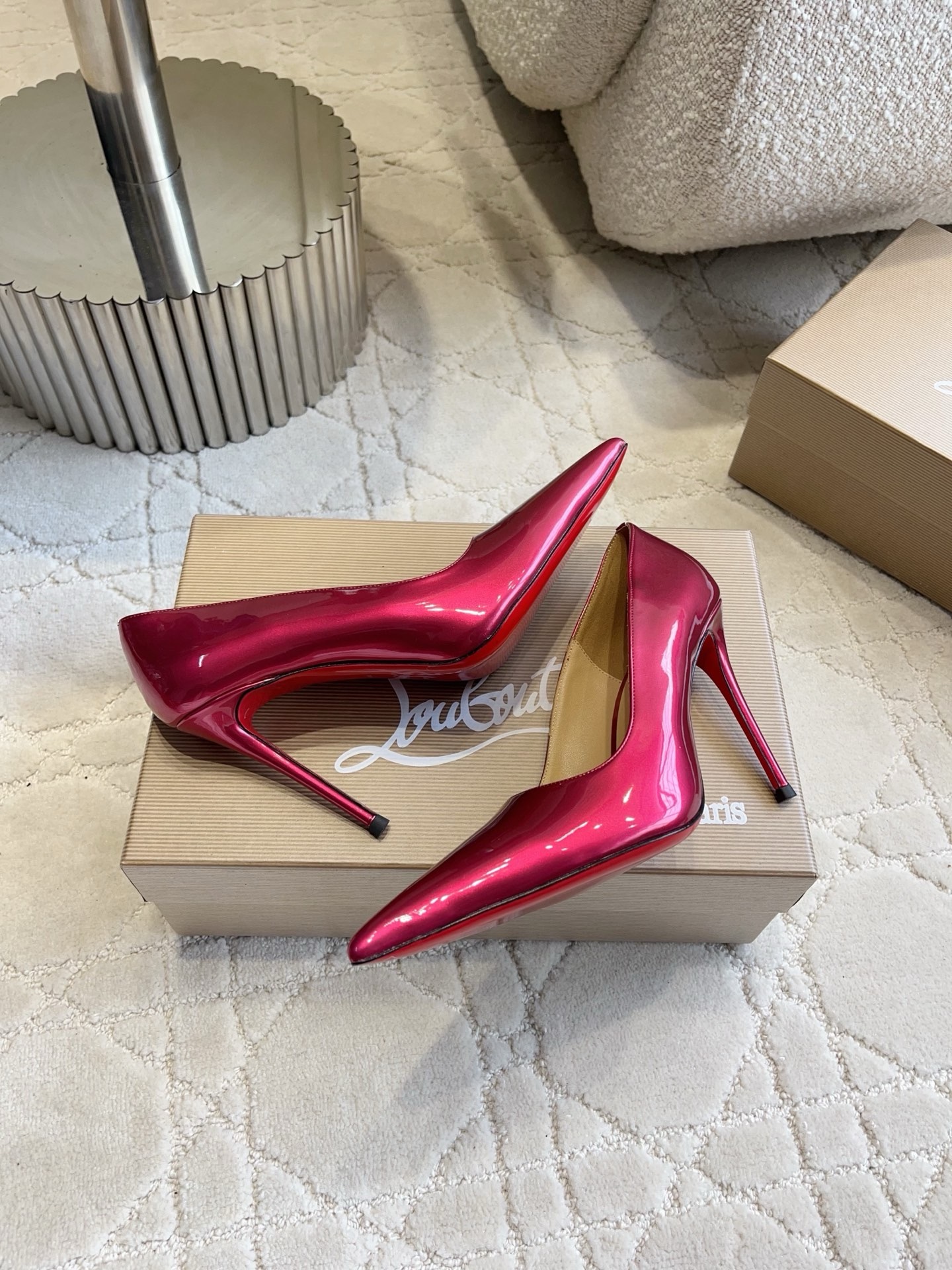 Туфли женские в стиле Christian Louboutin So Kate цвета фуксии