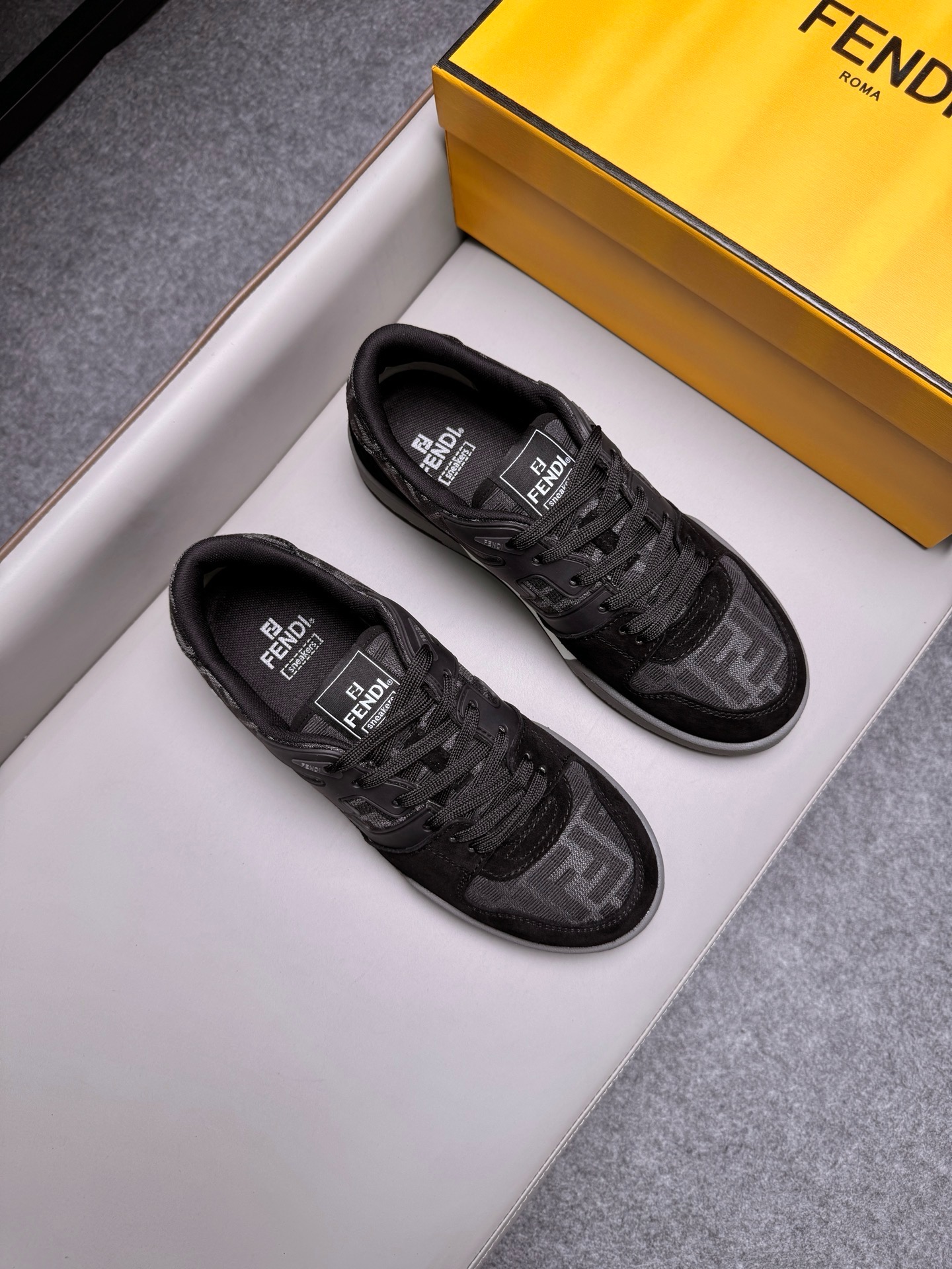 Кроссовки мужские в стиле Fendi Match чёрного цвета