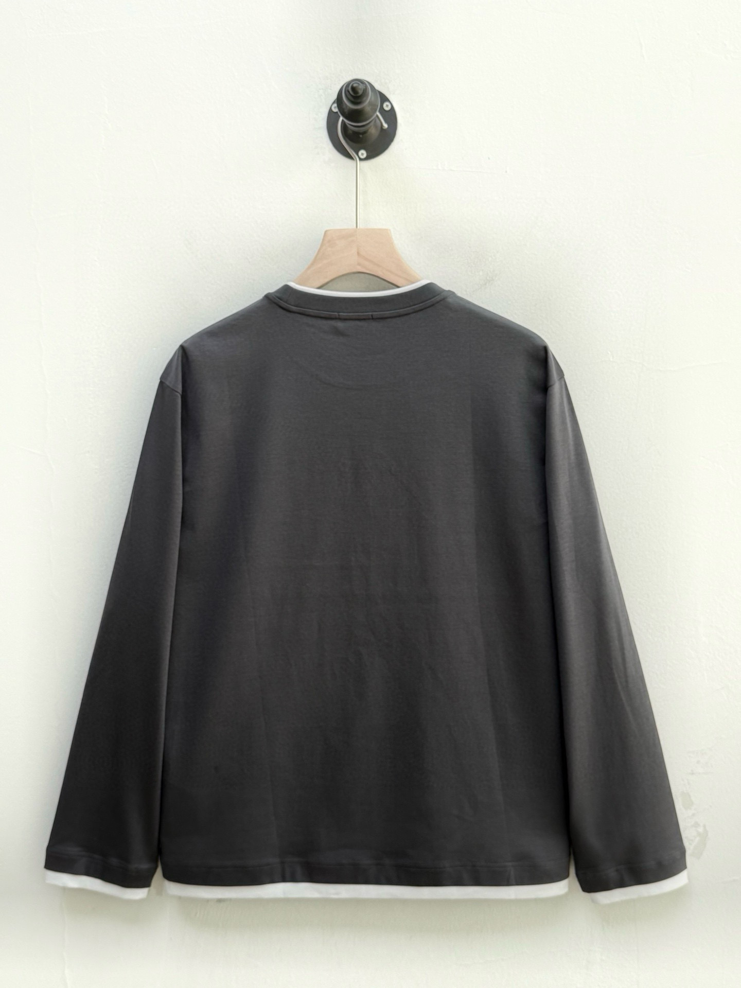 Лонгслив мужской в стиле Brioni Bri с эффектом двойного слоя из хлопка серого цвета